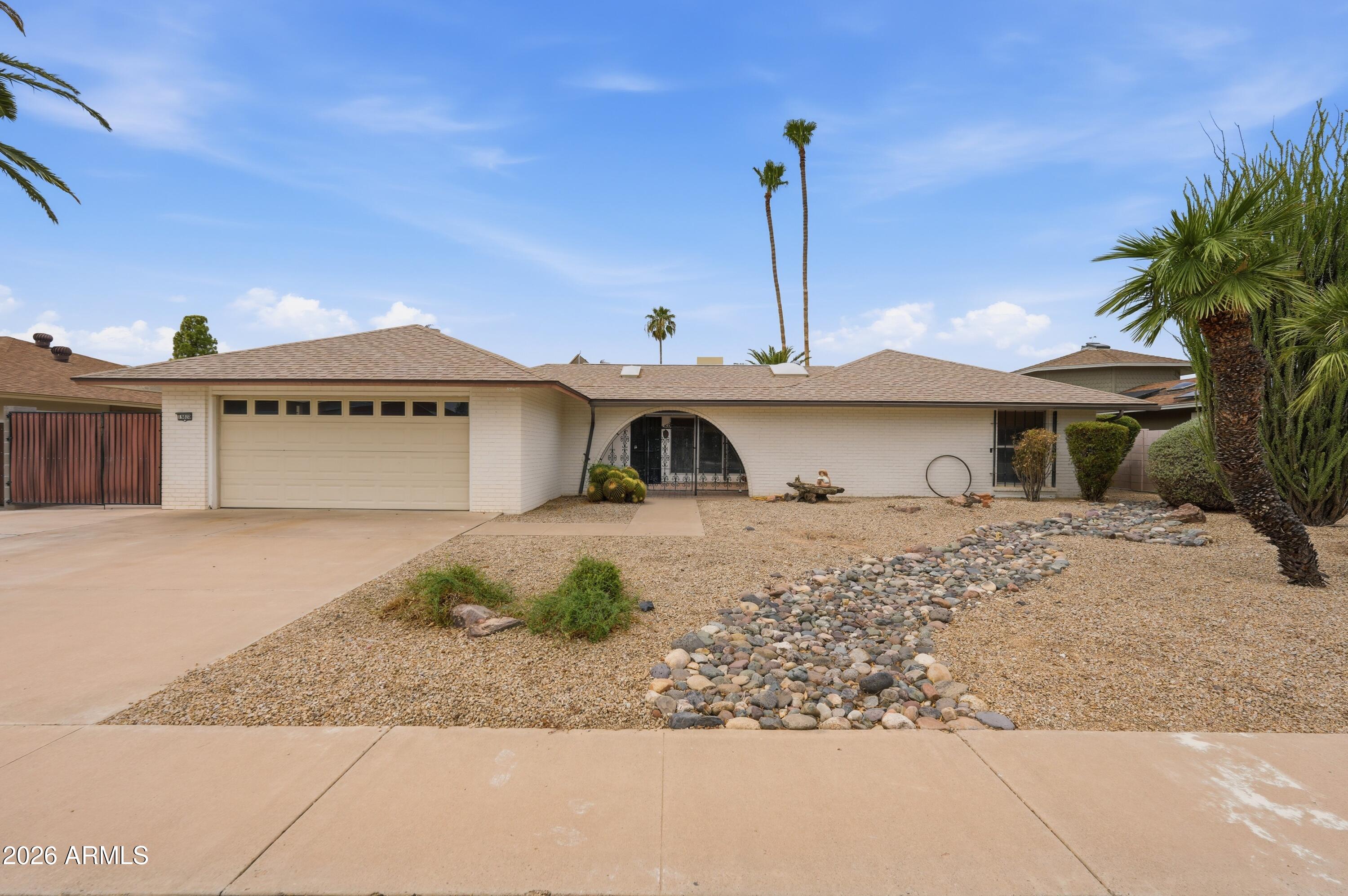 19820 N CHERRY TREE Lane