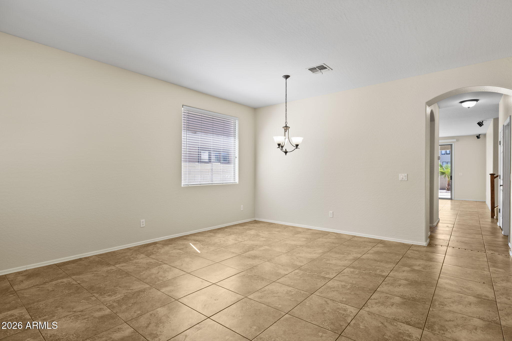 15273 W ROANOKE Avenue
