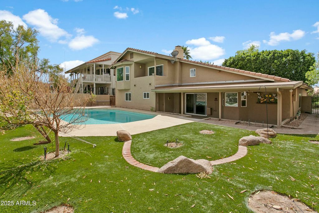 Photo of 1052 E Sandpiper Drive, Tempe, AZ 85283 (MLS # 6928086)