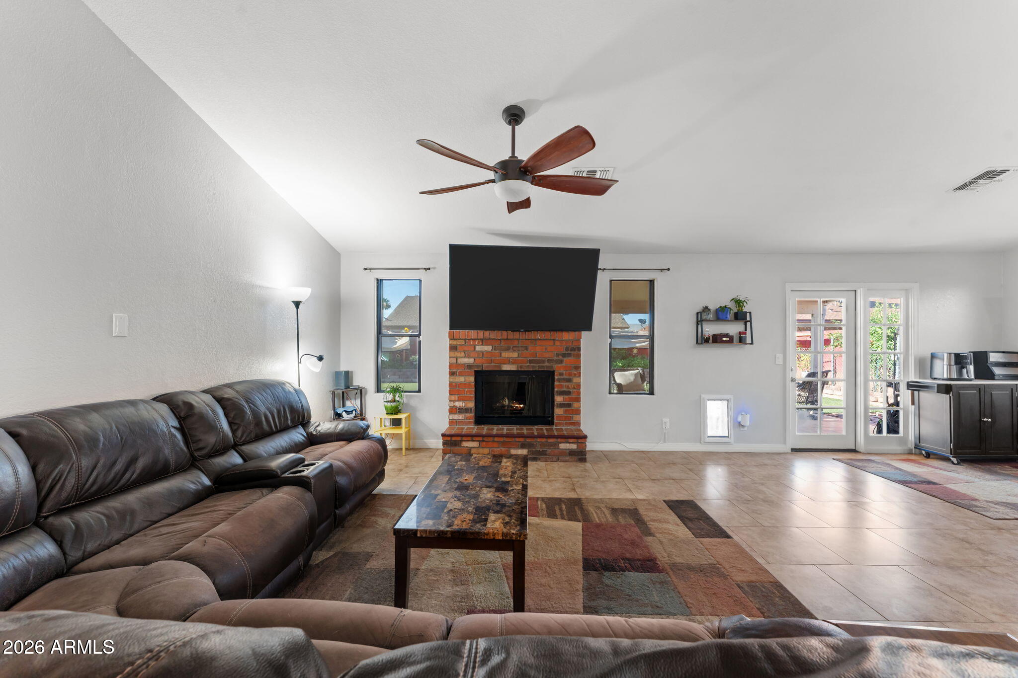 6908 W SIERRA VISTA Drive