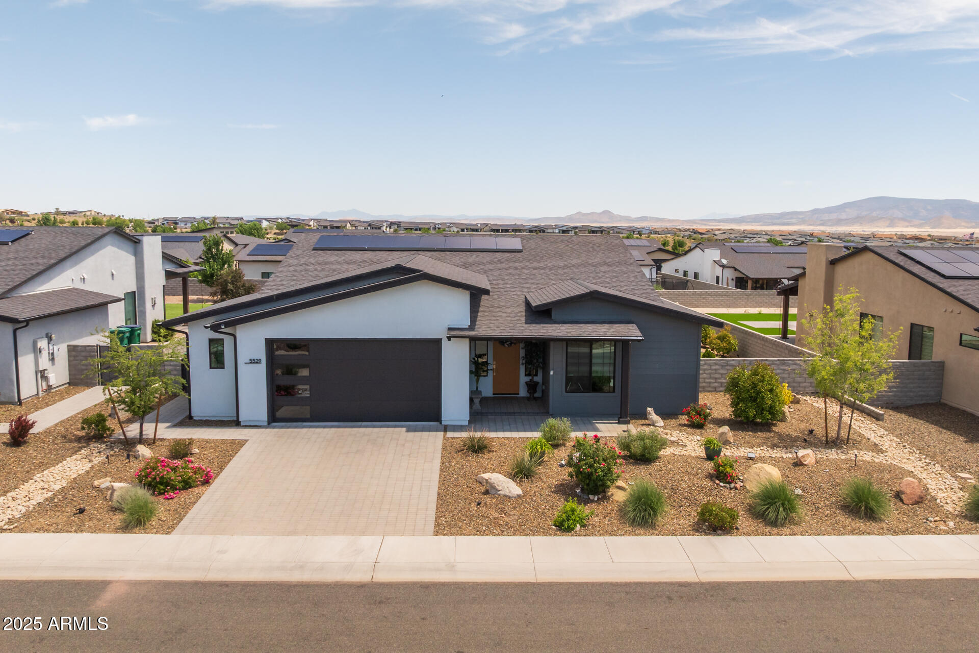 5529 E KILLEN Loop