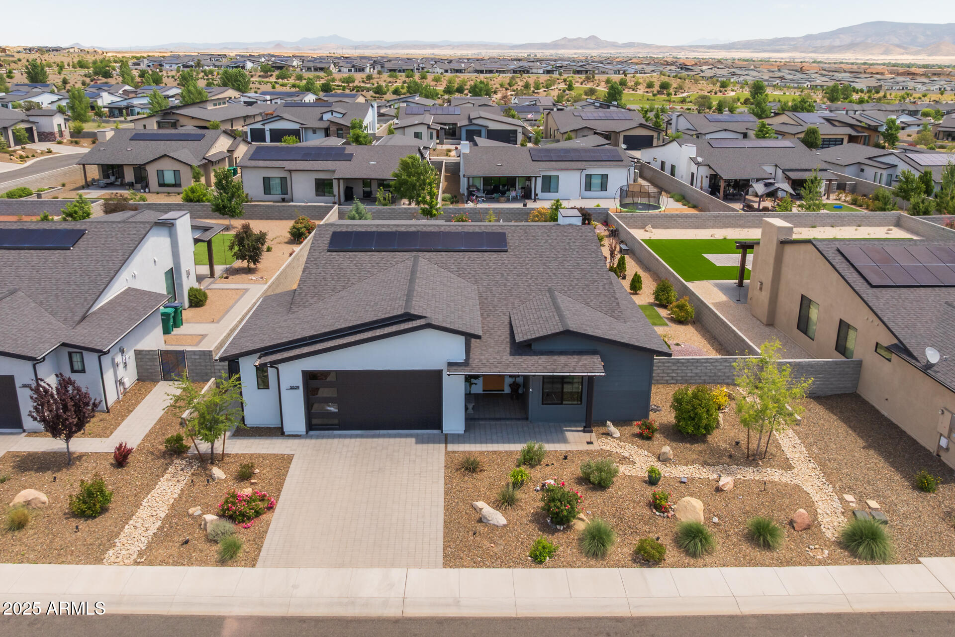 5529 E KILLEN Loop
