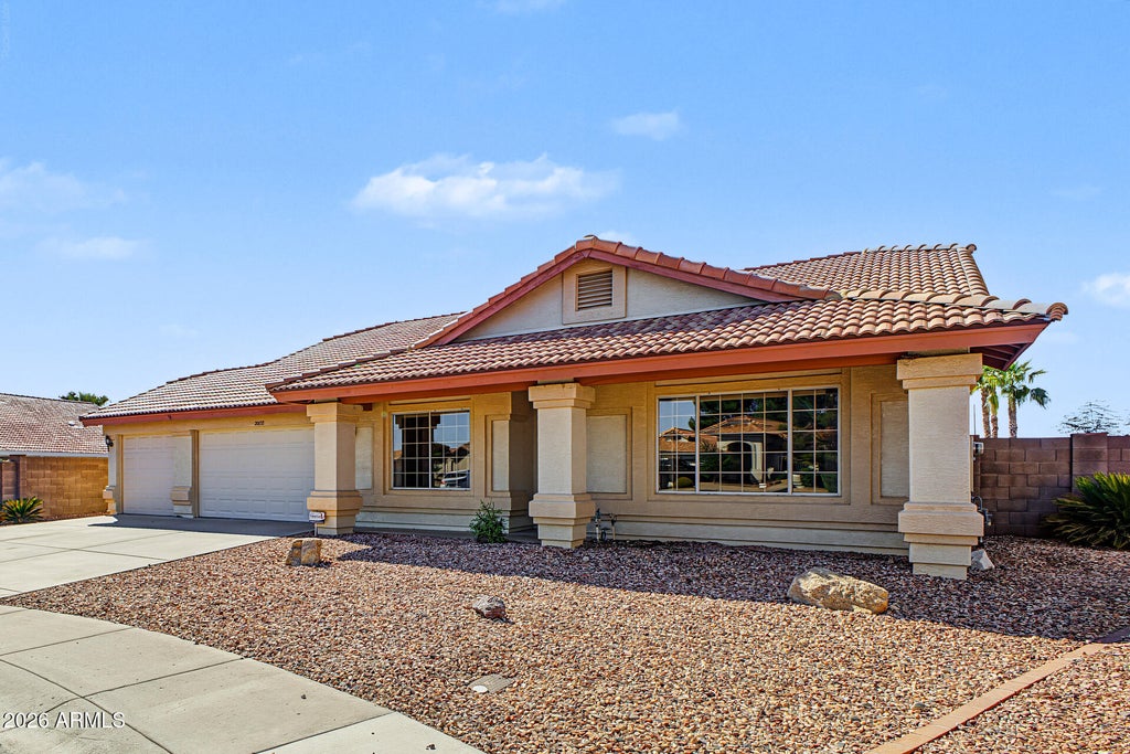 Photo of 20832 N 109th Drive, Peoria, AZ 85373 (MLS # 7088569)