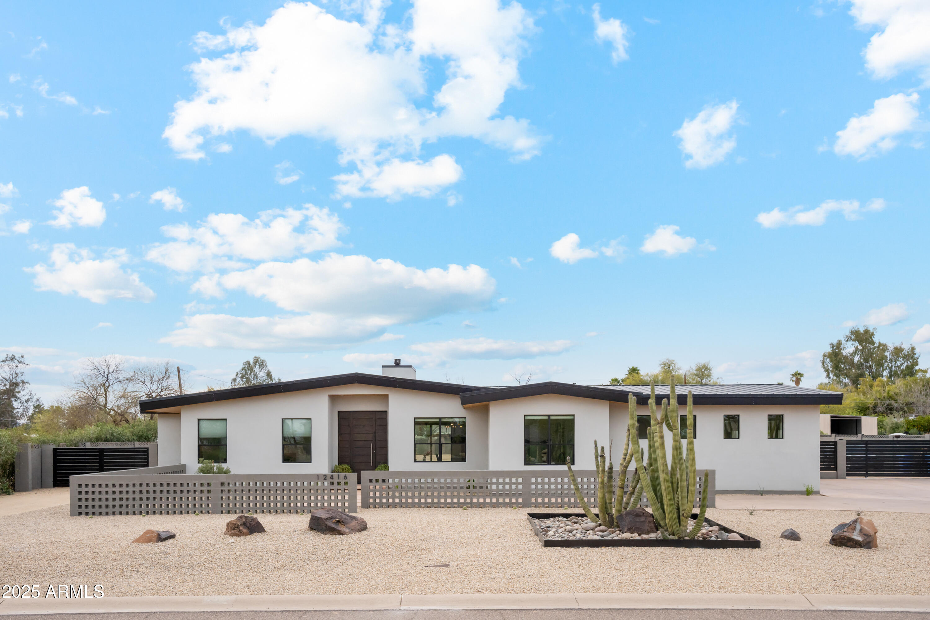 DESERT ESTATES 4 - Residential