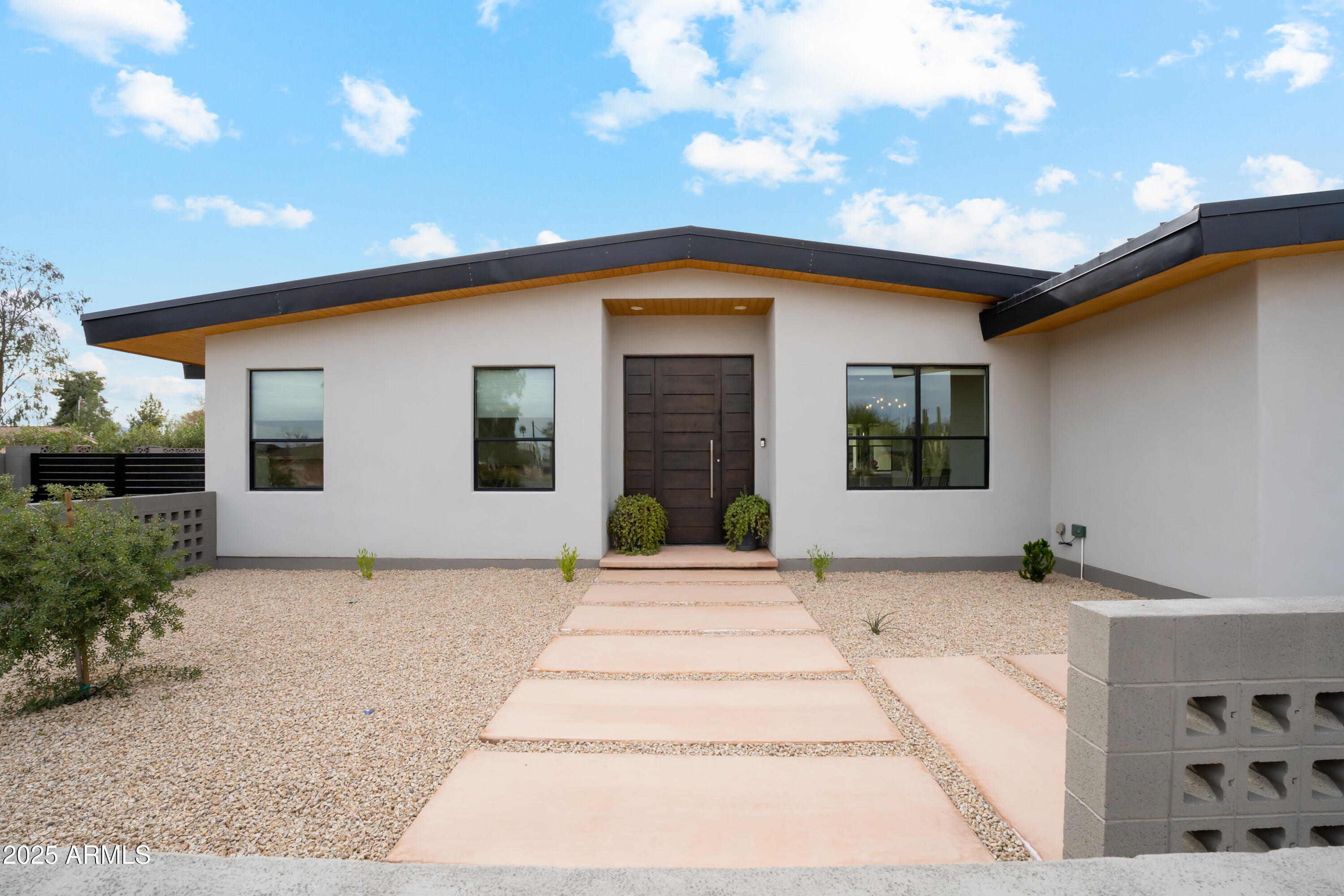 DESERT ESTATES 4 - Residential