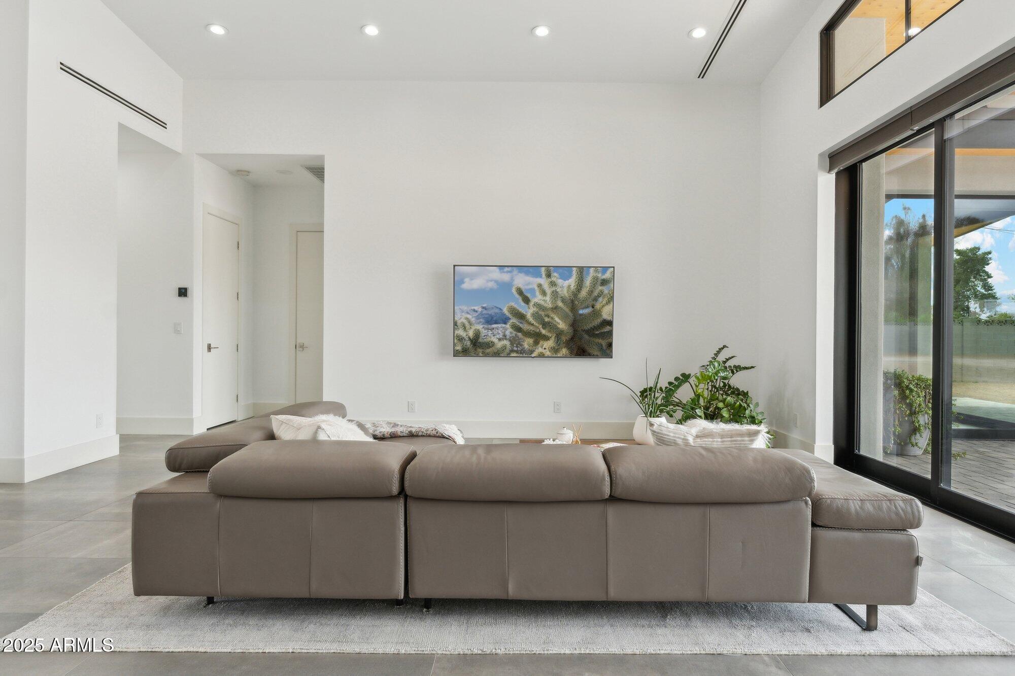 DESERT ESTATES 4 - Residential