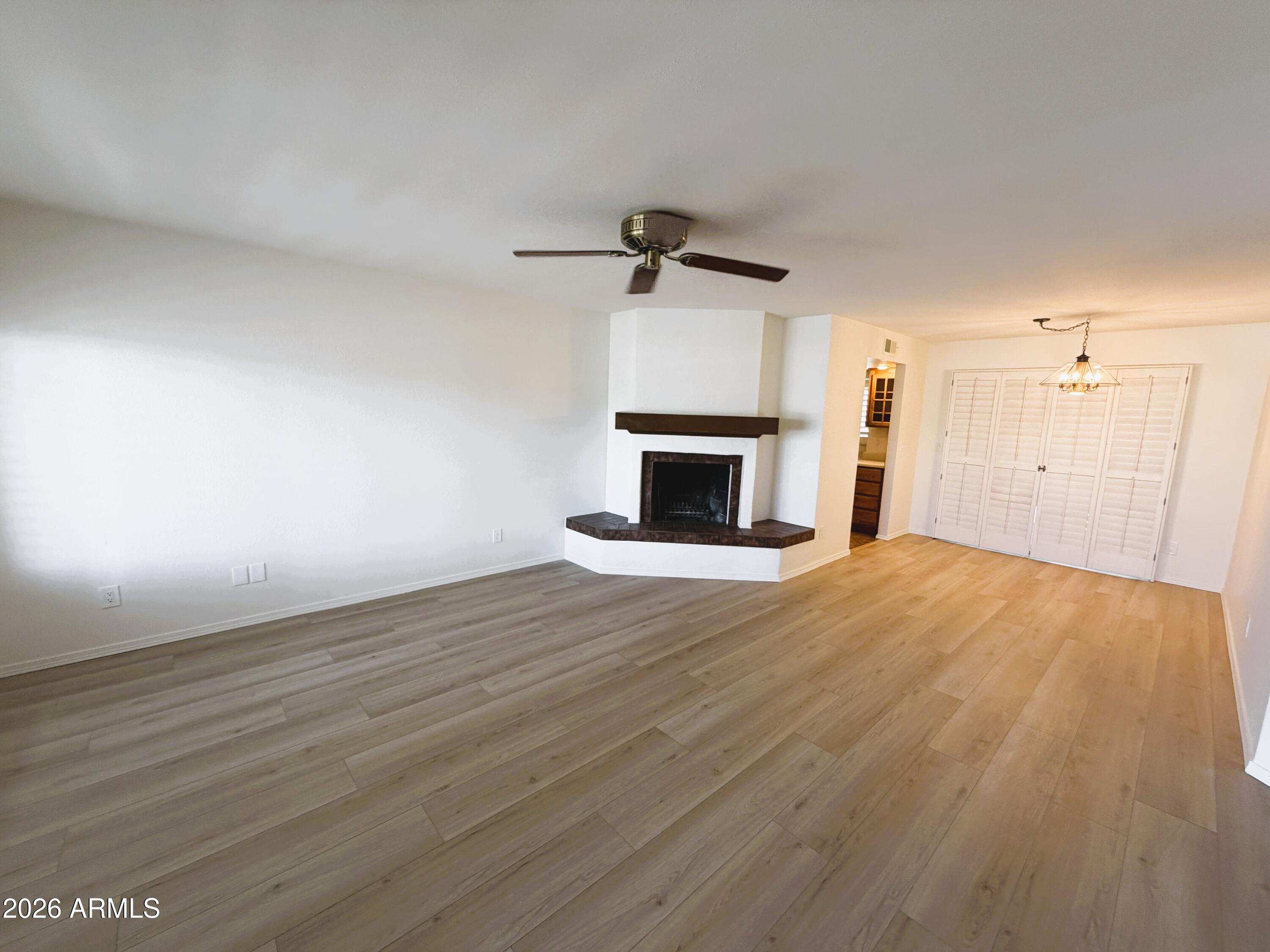705 E MICHELLE Drive