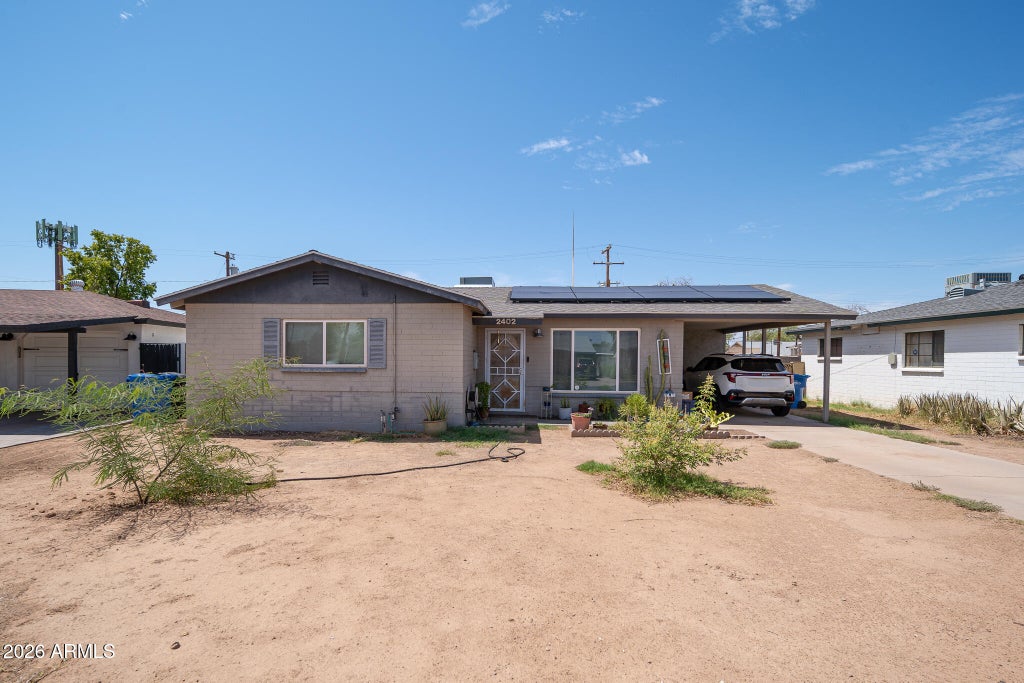Photo of 2402 N 36th Place, Phoenix, AZ 85008 (MLS # 7074024)