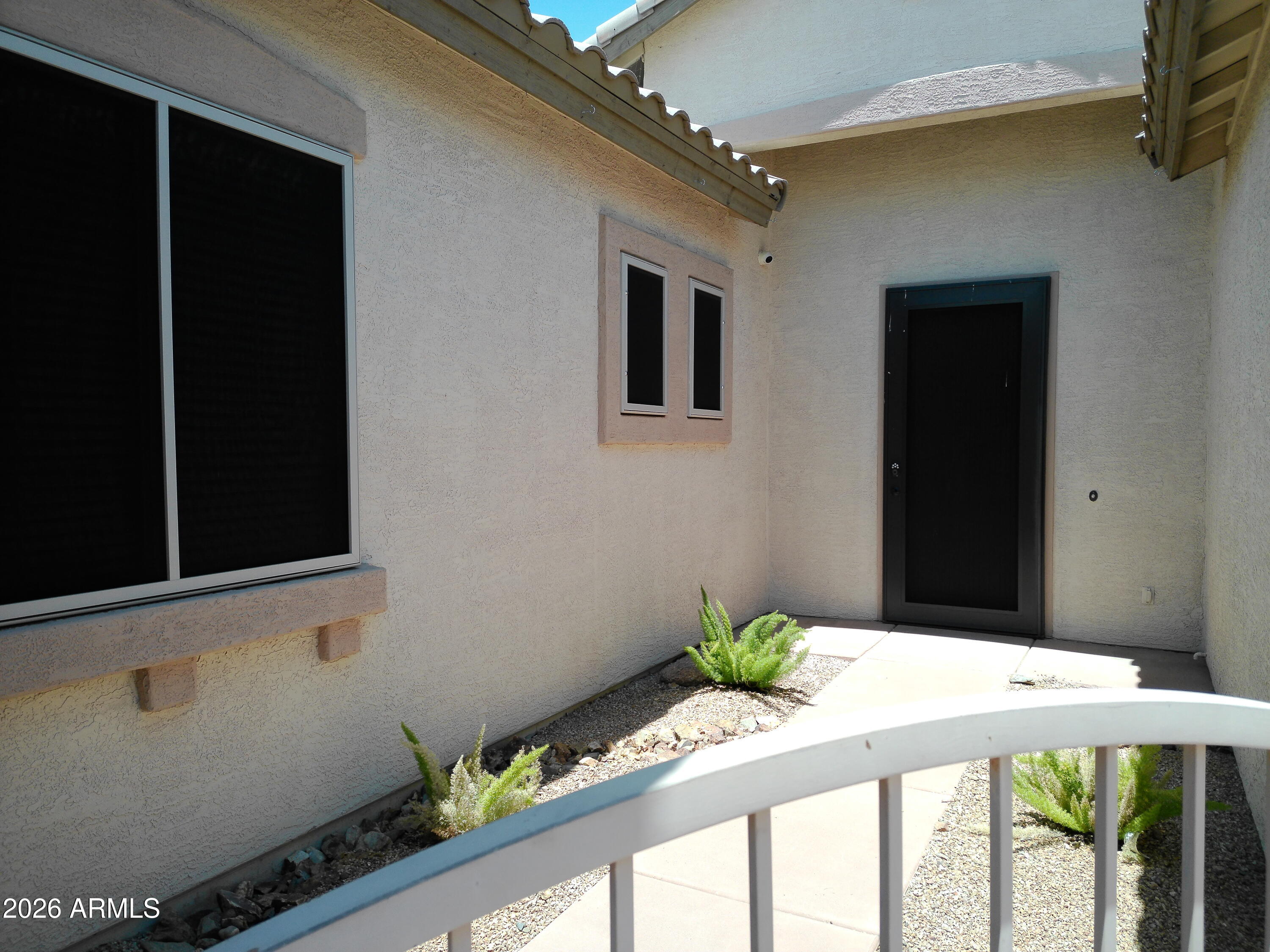 3018 W SENTINEL ROCK Road