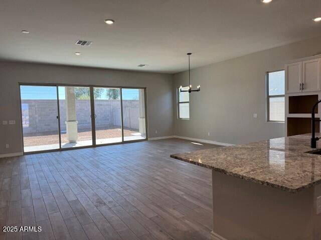 10015 W Verde Lane