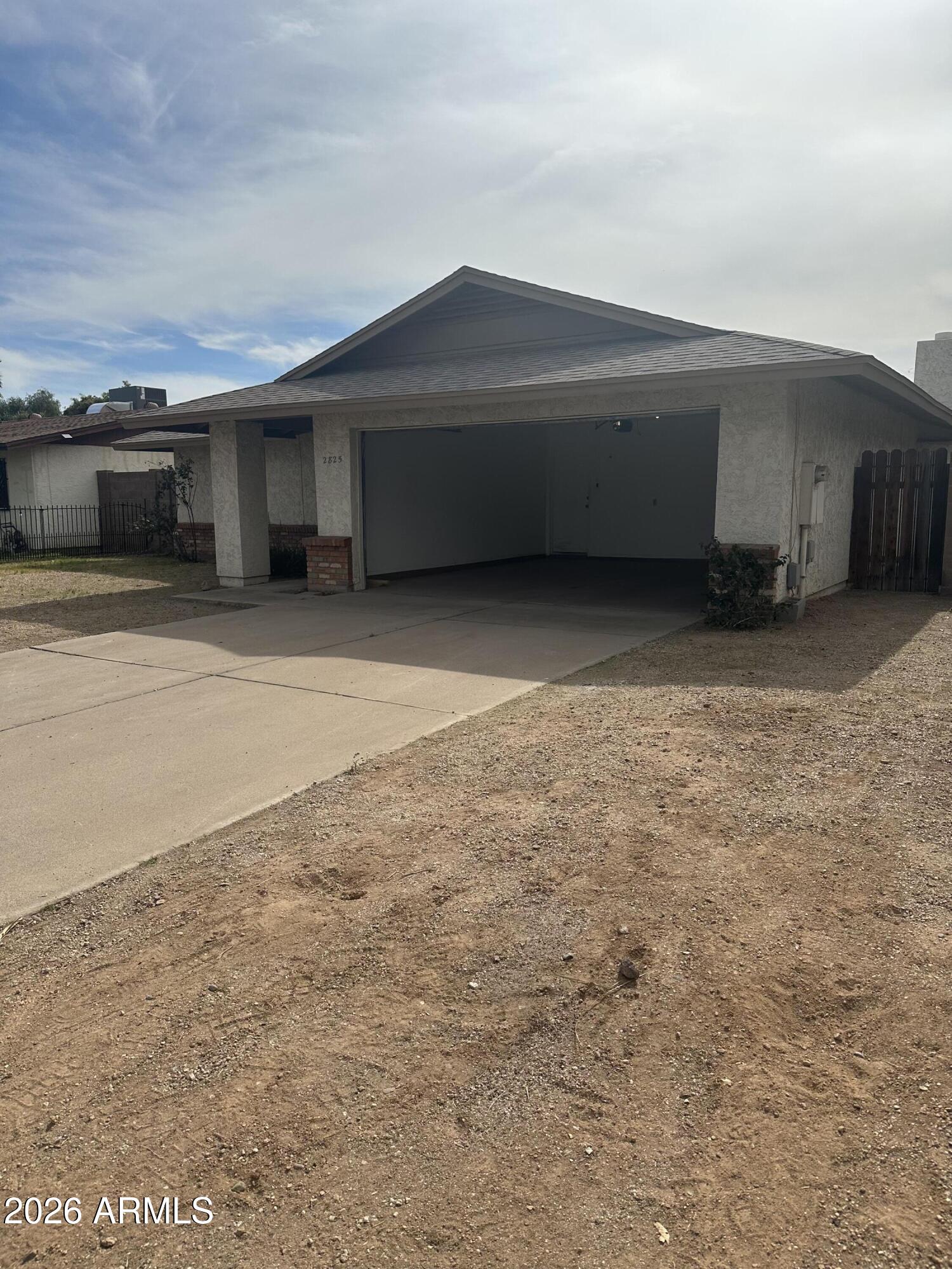 2825 W MORTEN Avenue