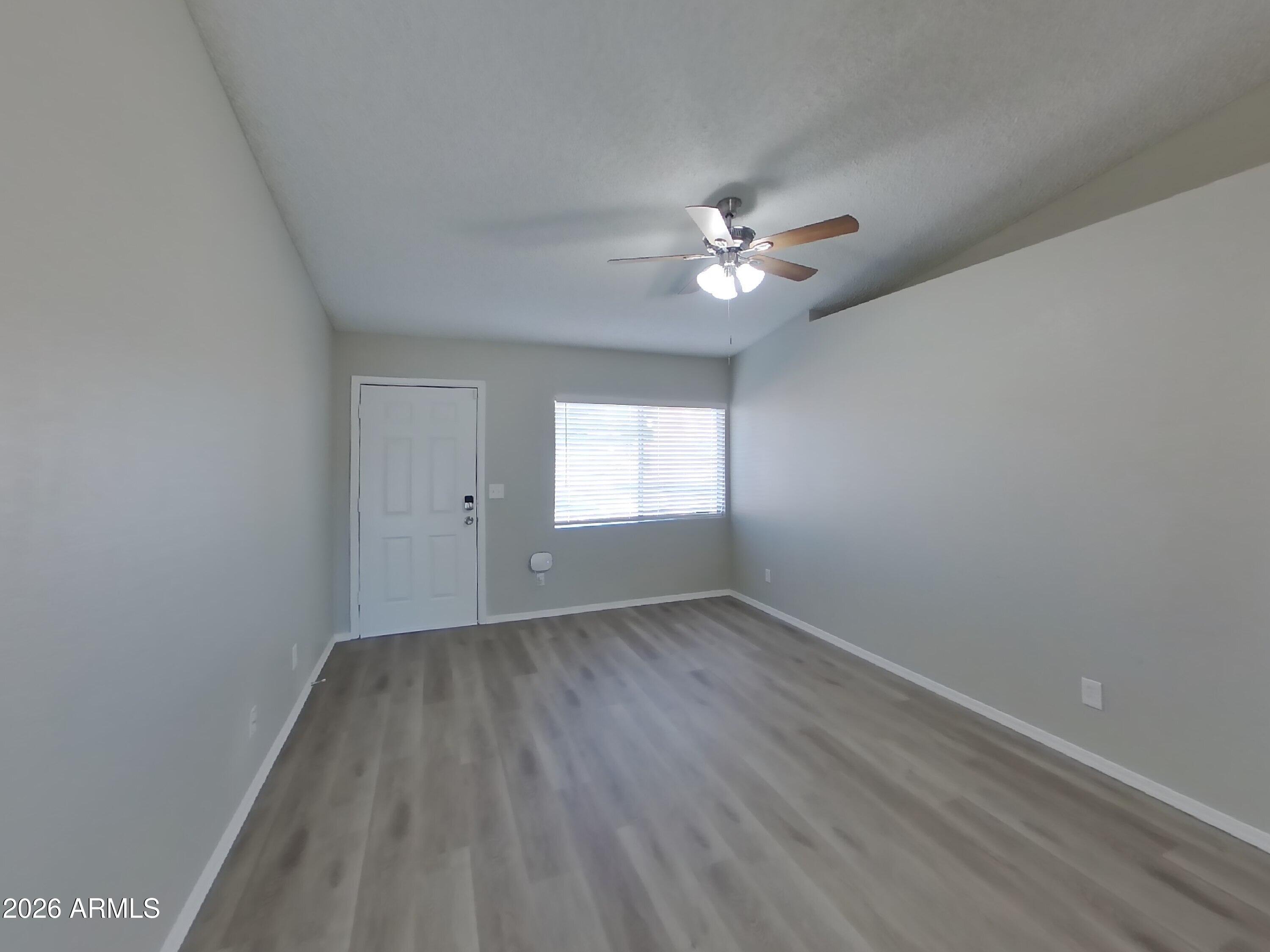 10717 W CAMPBELL Avenue