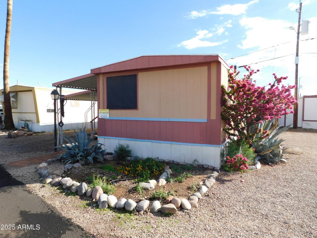 Photo of 925 N Plaza Drive #32, Apache Junction, AZ 85120 (MLS # 6948148)