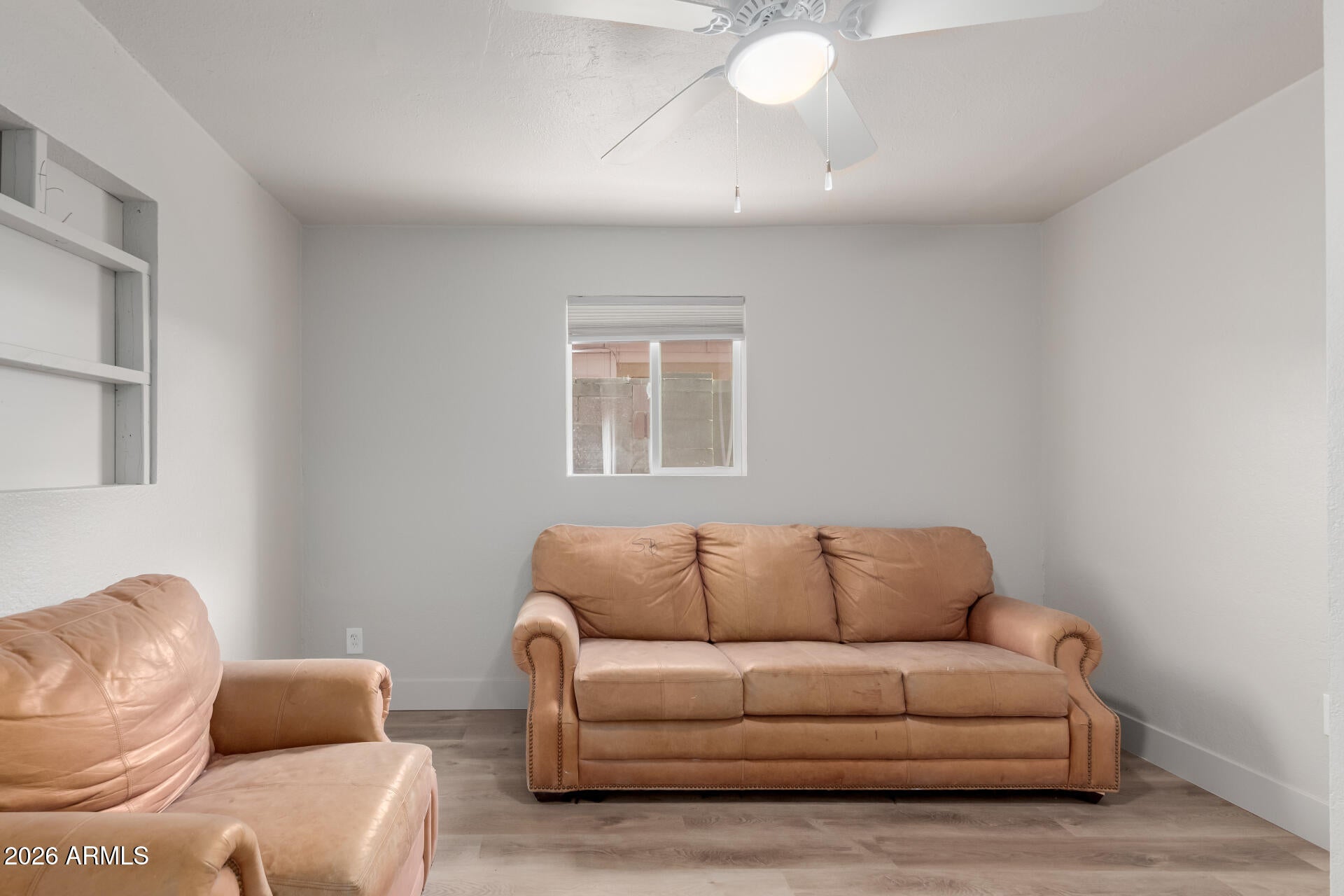 3622 W SUNLAND Avenue