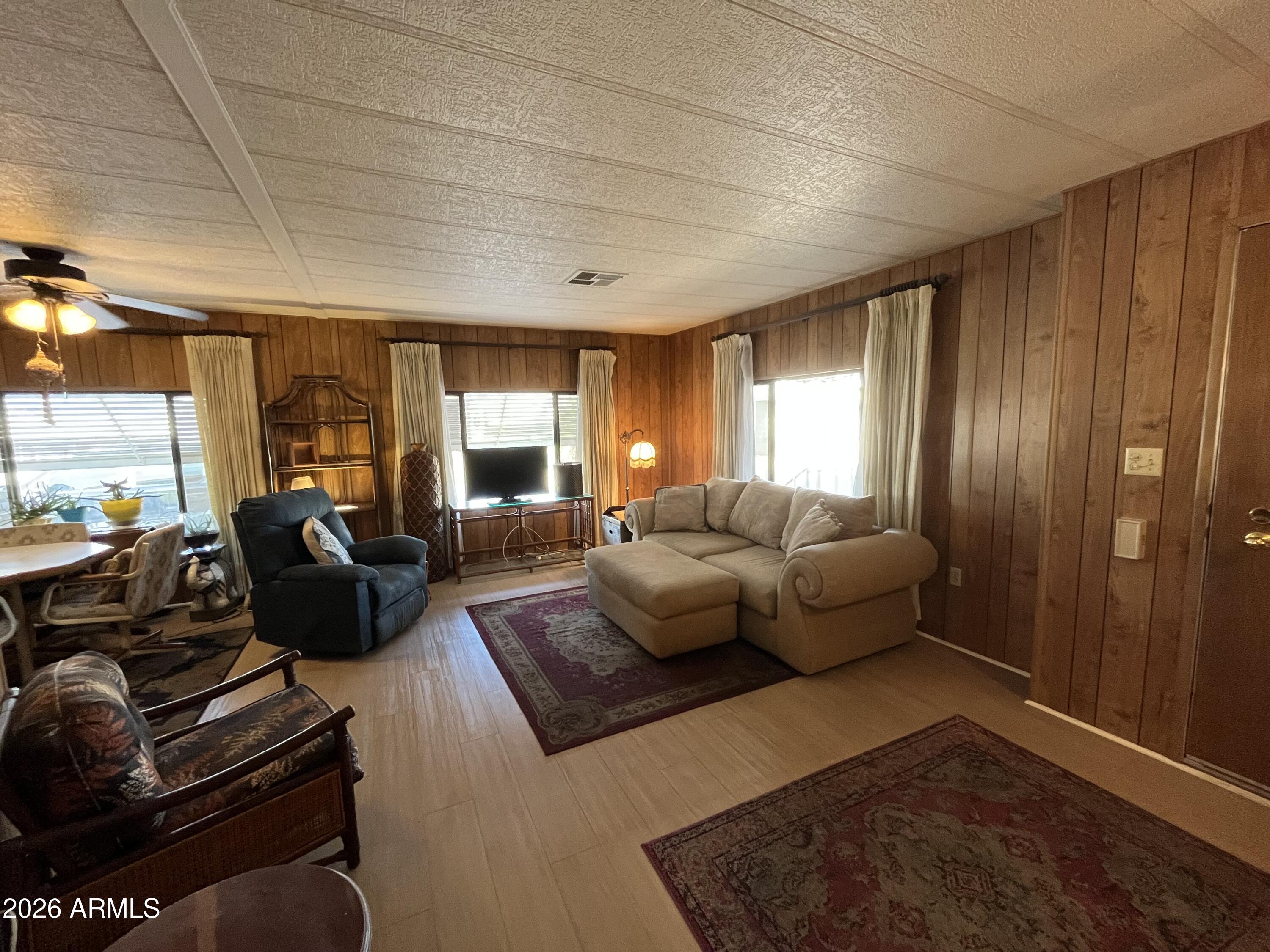 6960 W PEORIA Avenue 185