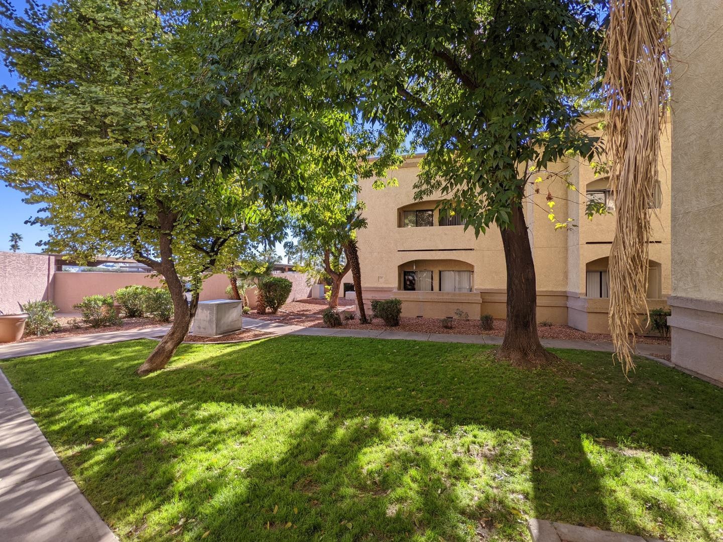 12221 W BELL Road 175