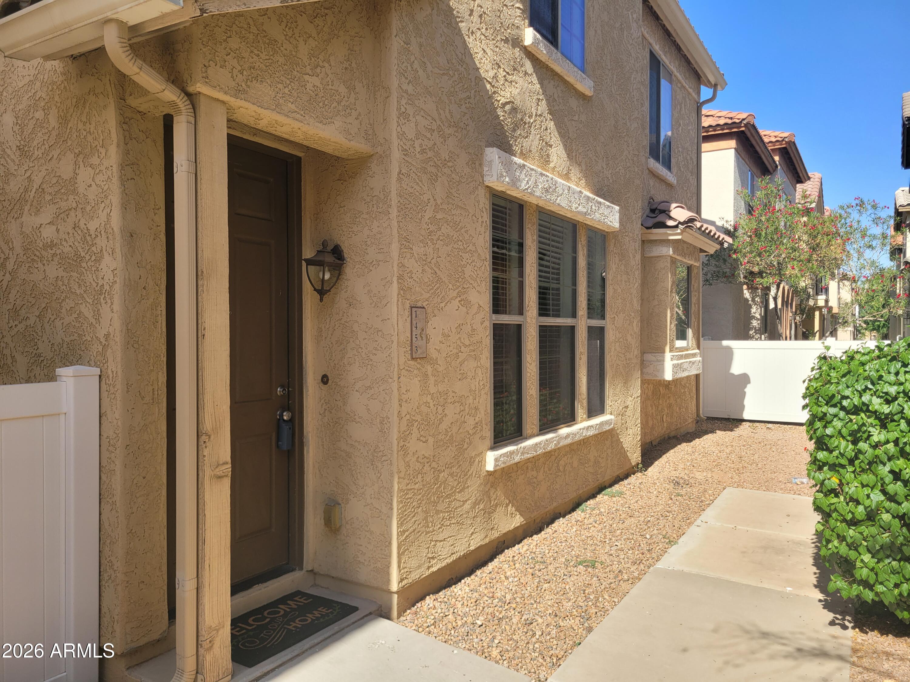 1453 S SINOVA Avenue
