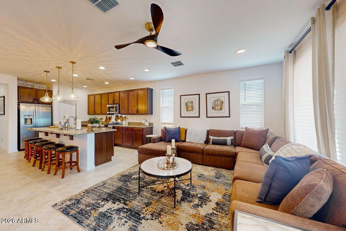 18068 W AMBER RIDGE Way