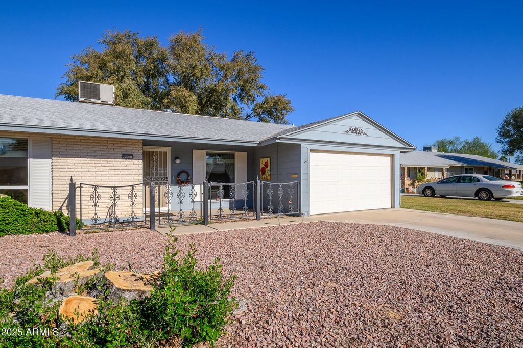 Photo of 9906 W Spruce Drive, Sun City, AZ 85351 (MLS # 6956025)