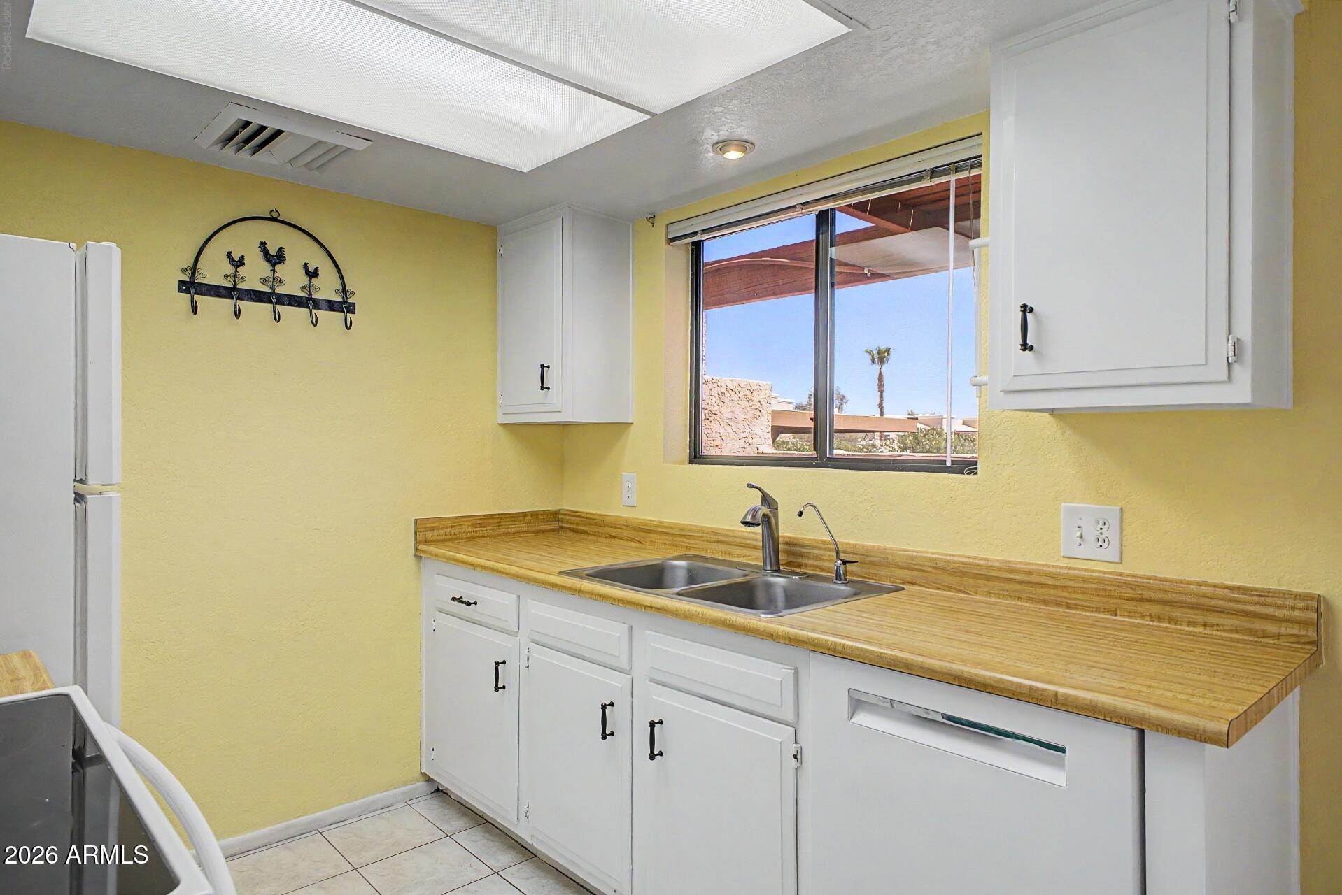 16336 E PALISADES Boulevard 9