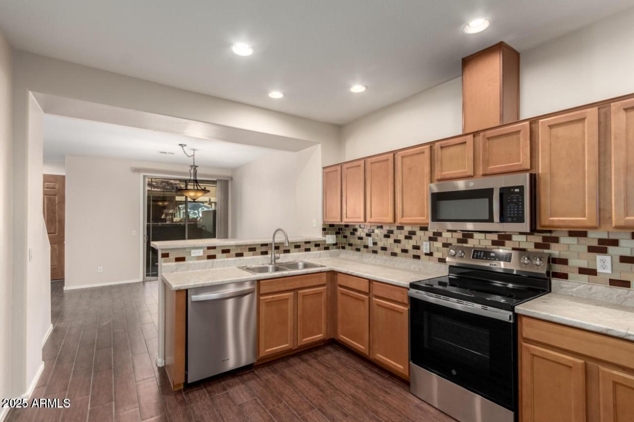 1225 N 36TH Street N 1013