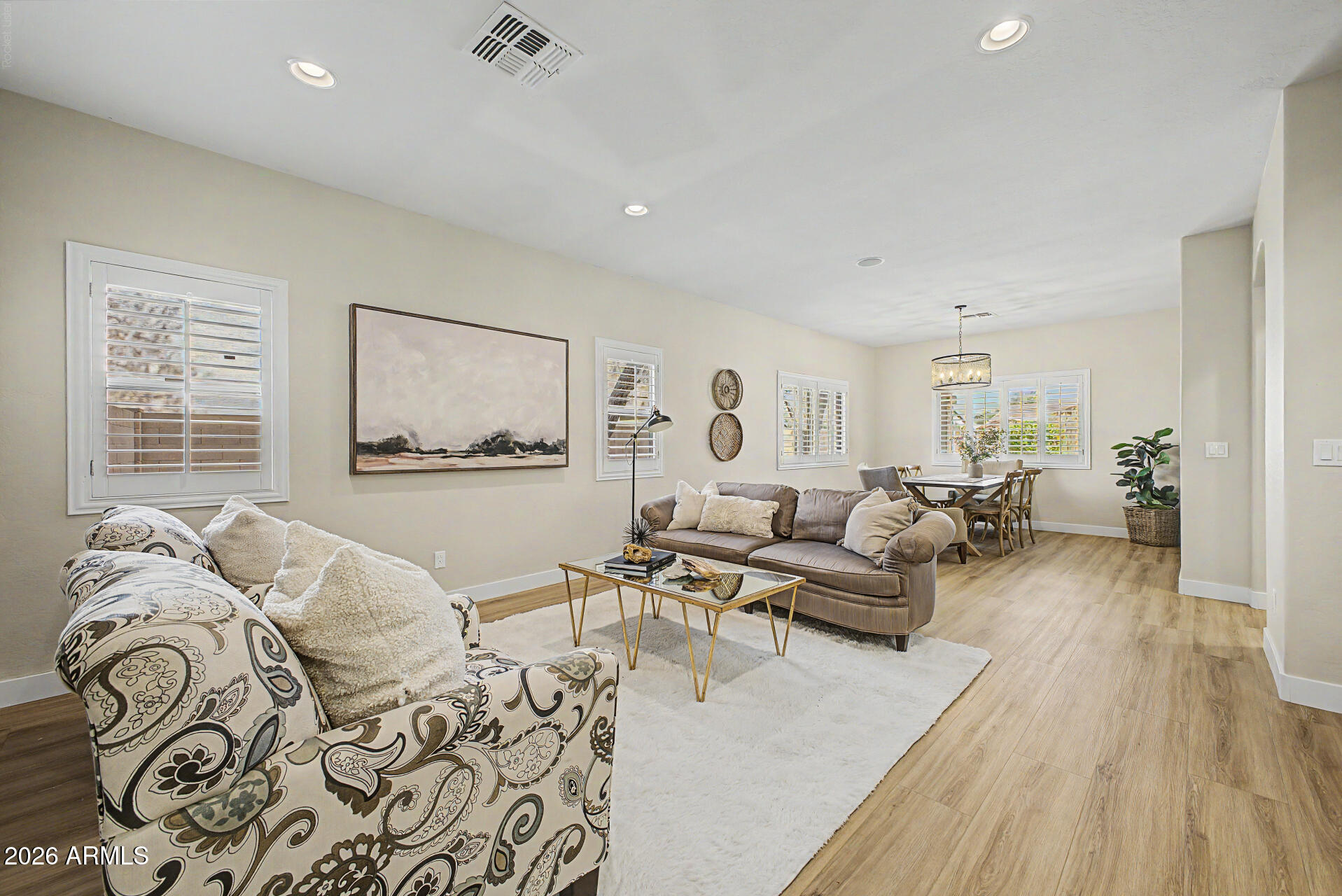3015 E PACKARD Drive