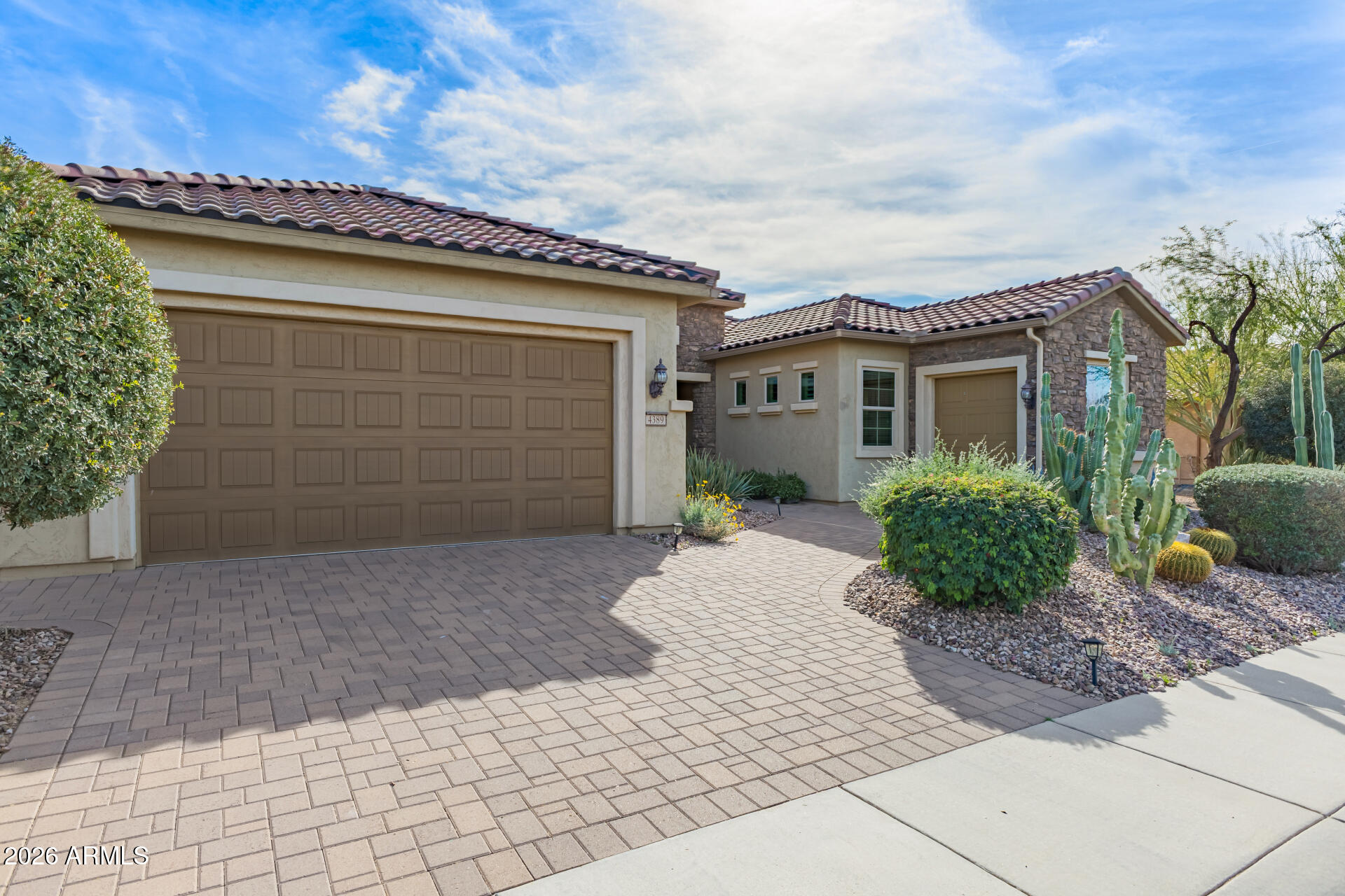 4389 N PETERSBURG Drive