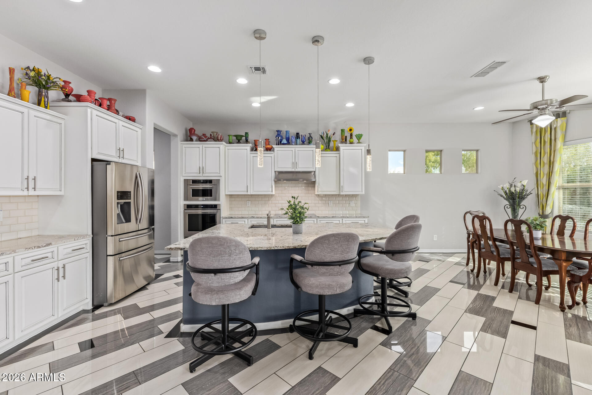 4389 N PETERSBURG Drive