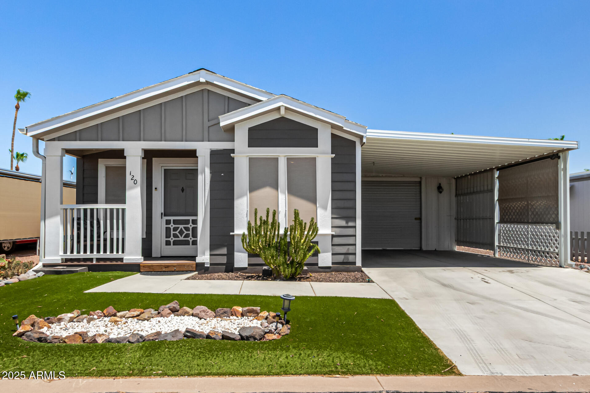 2605 S TOMAHAWK Road 120