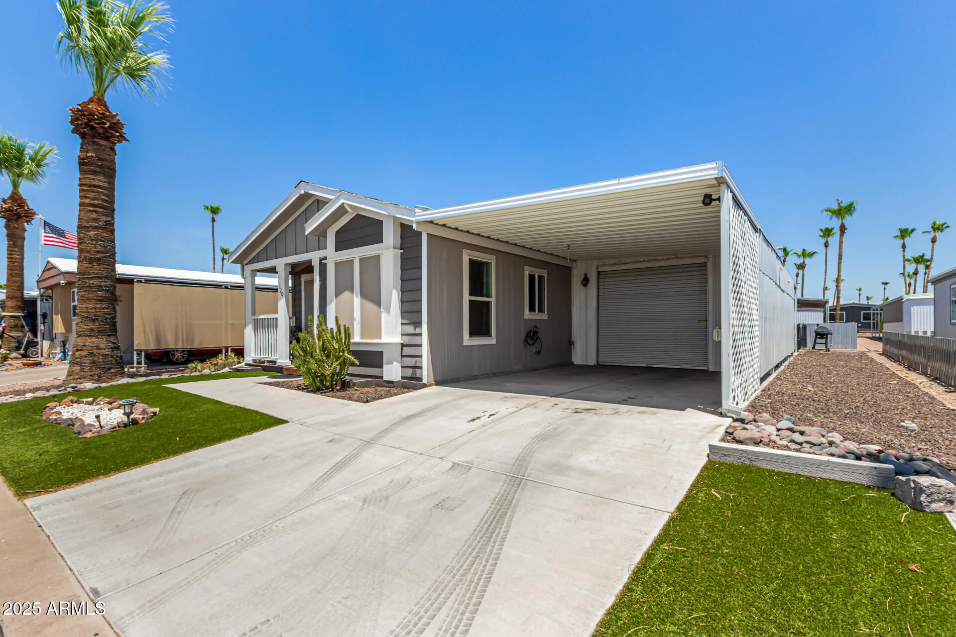 2605 S TOMAHAWK Road 120