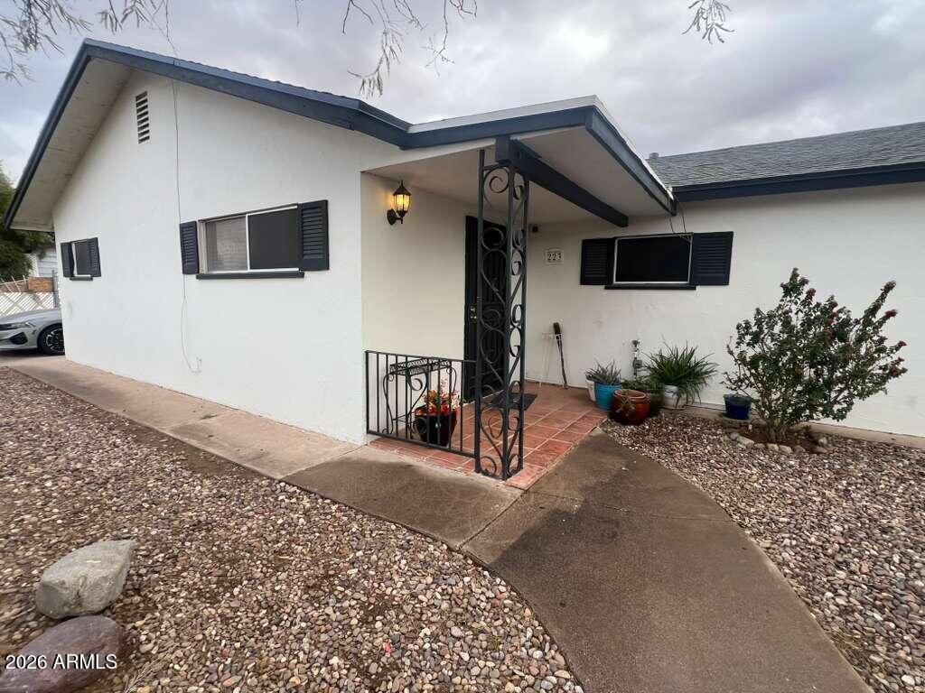 Photo of 223 W 11th Street, Casa Grande, AZ 85122 (MLS # 6987039)