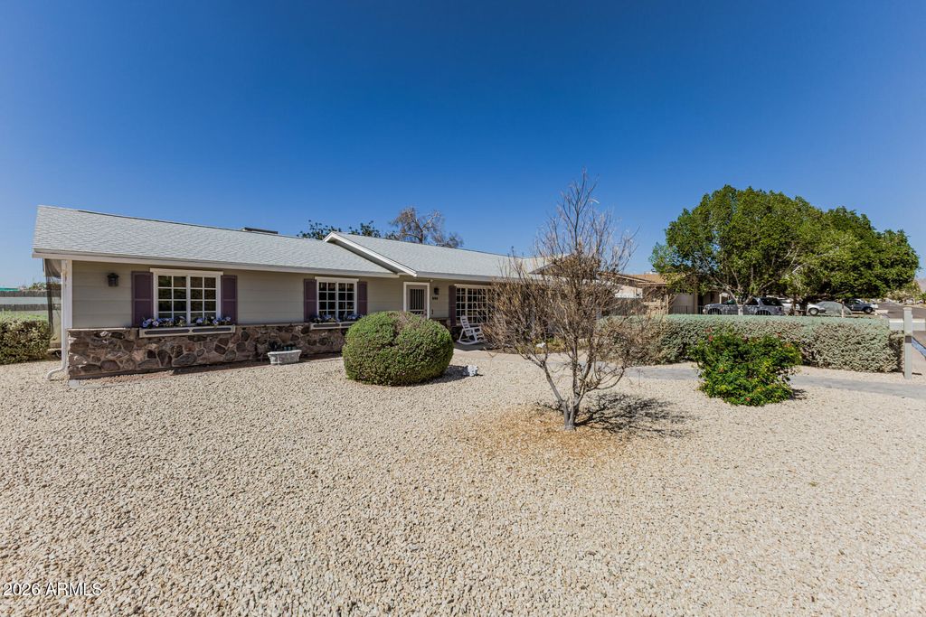 Photo of 690 S Copper Drive, Apache Junction, AZ 85120 (MLS # 6991013)