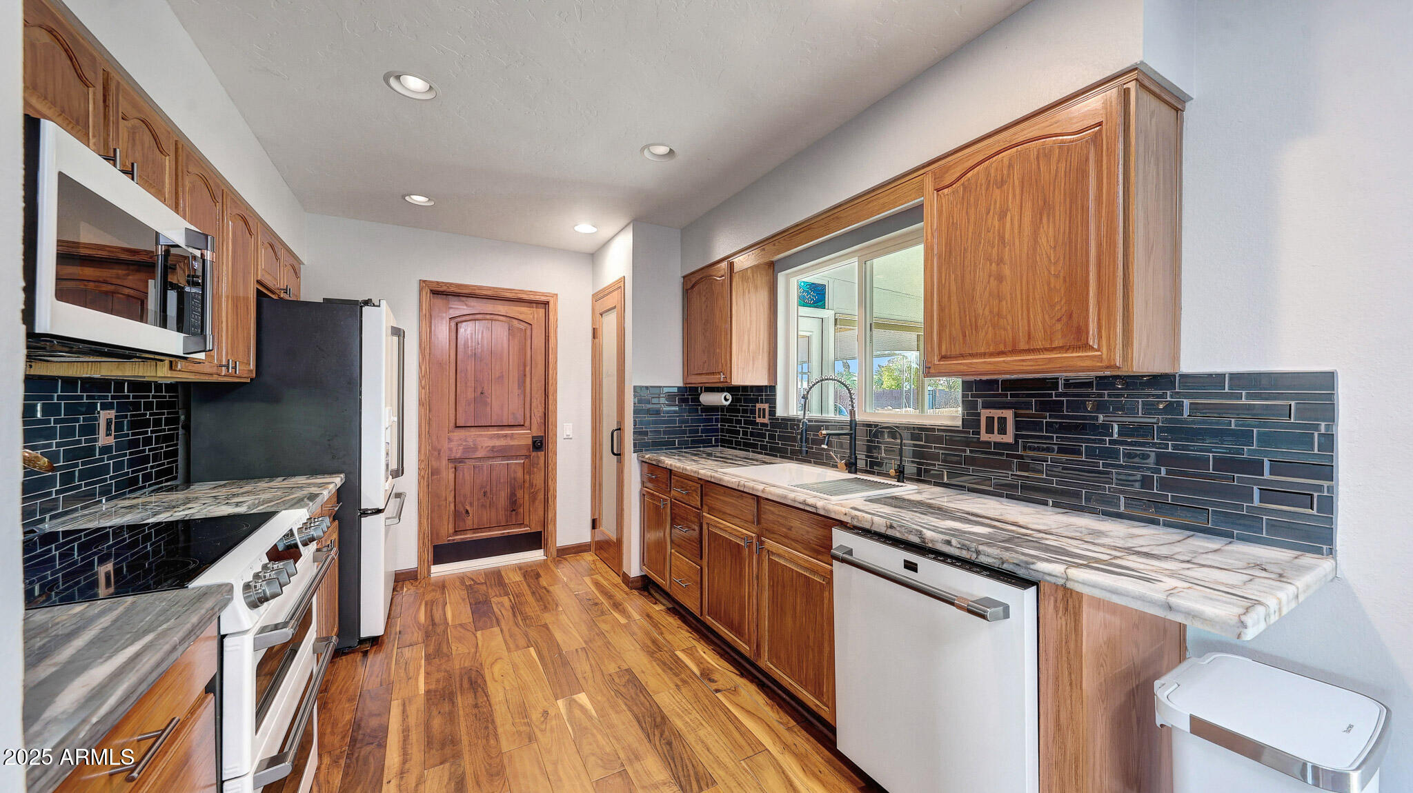 10914 W CAMPANA Drive