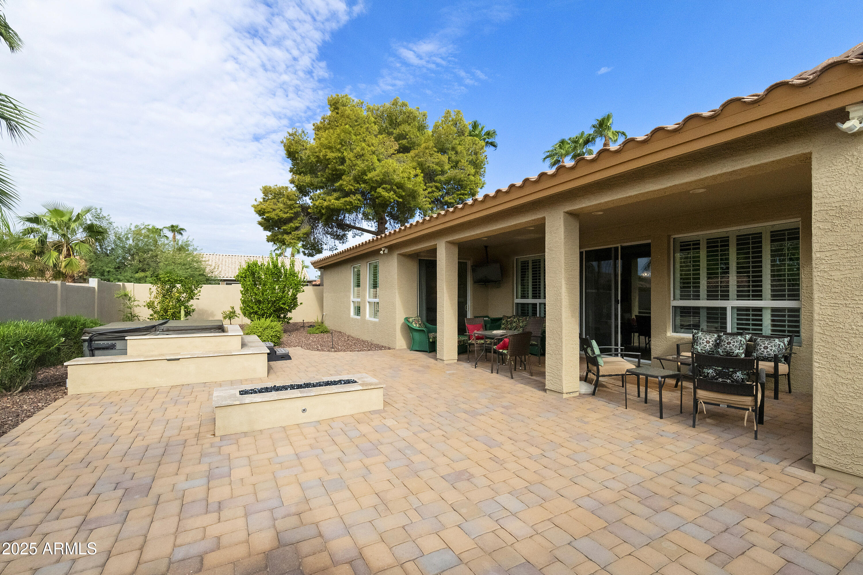 10061 E COOPERS HAWK Drive