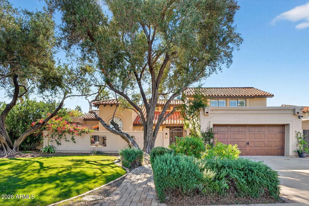 Photo of 9889 E Topaz Drive, Scottsdale, AZ 85258 (MLS # 6970907)