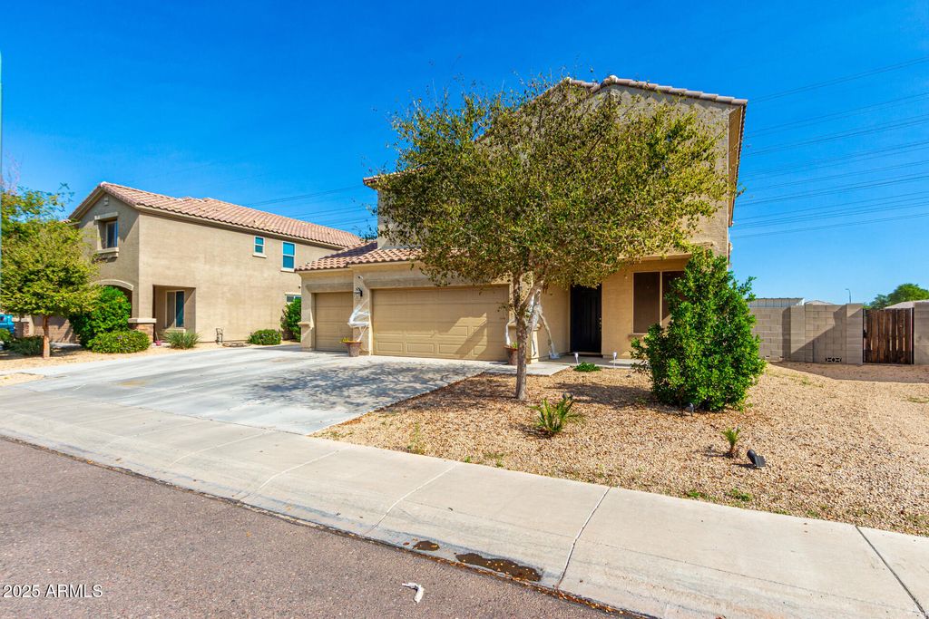 Photo of 2625 S 121st Drive, Avondale, AZ 85323 (MLS # 6941213)