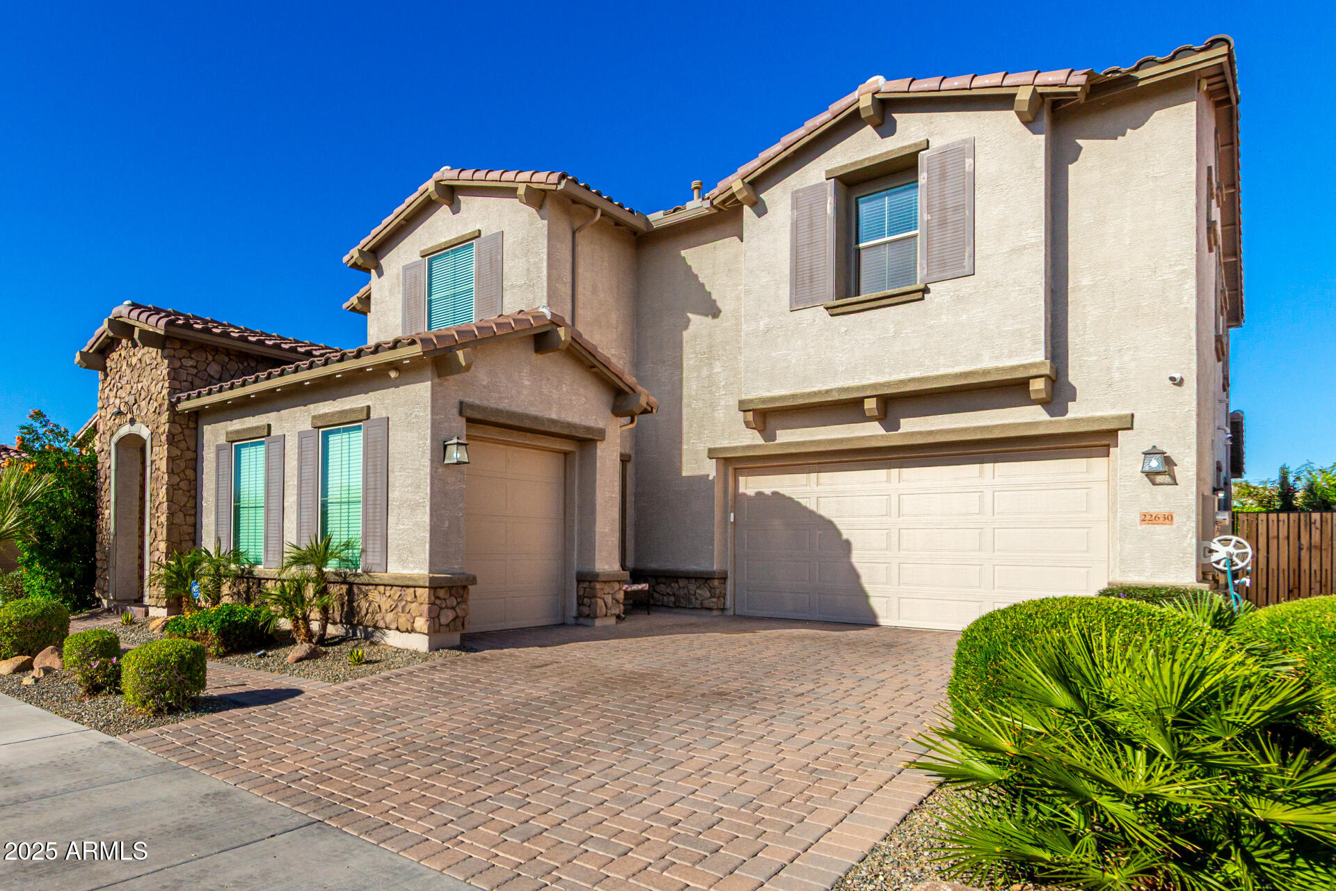 22630 E LAWNDALE Place