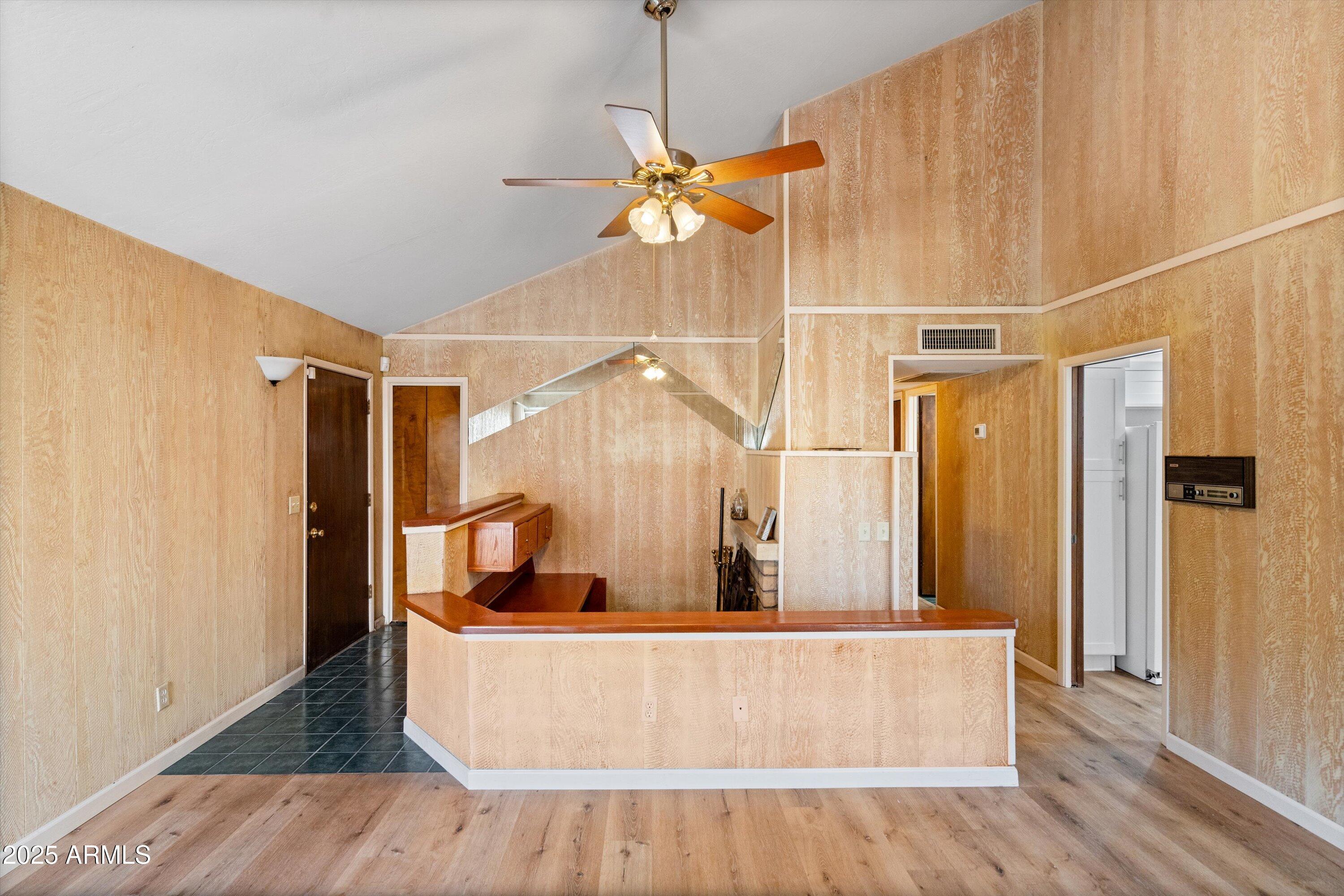 6533 N 7TH Avenue 34