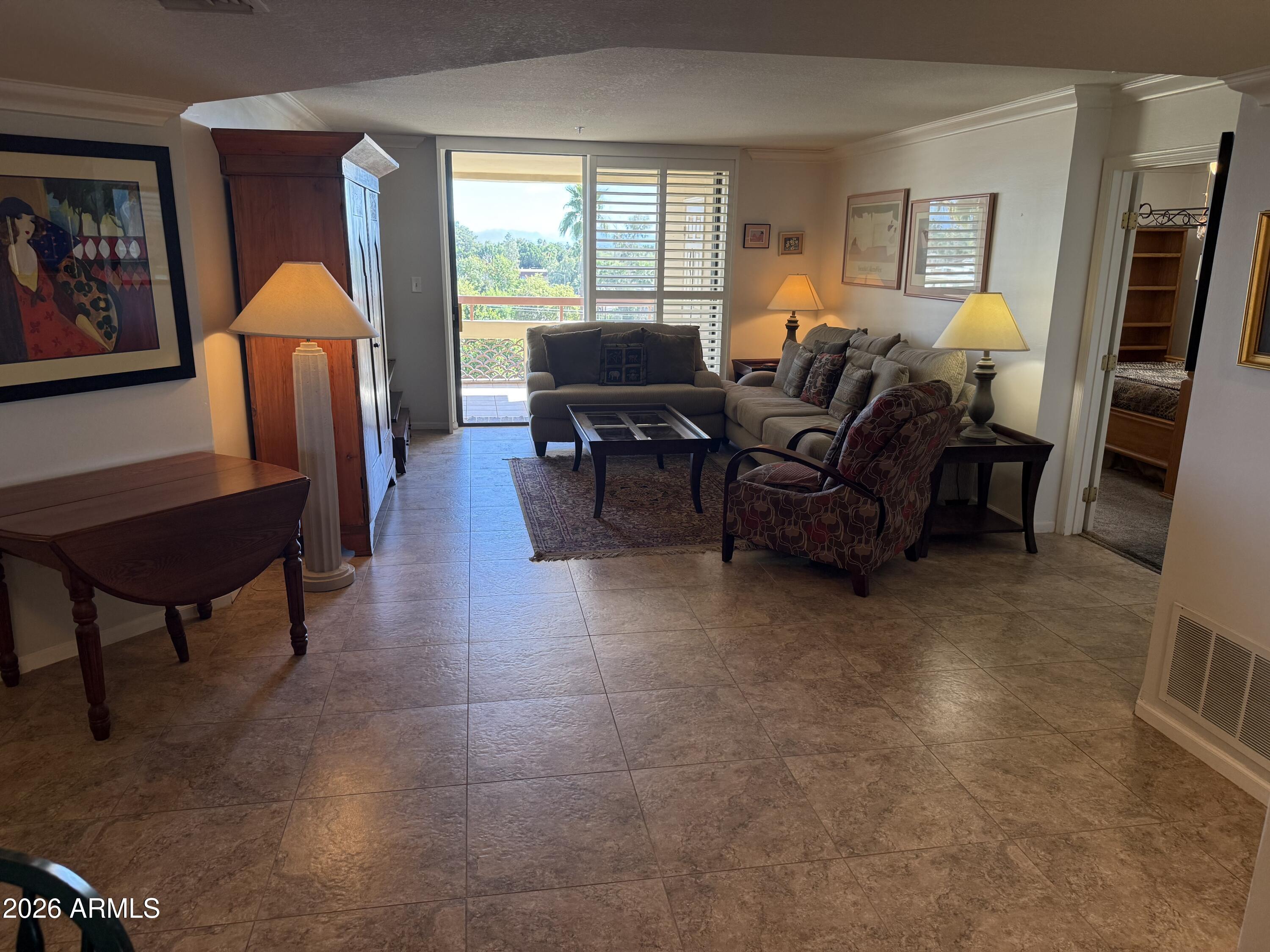 4200 N MILLER Road 422