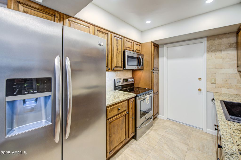 Photo of 10523 W Highwood Lane, Sun City, AZ 85373 (MLS # 6914061)