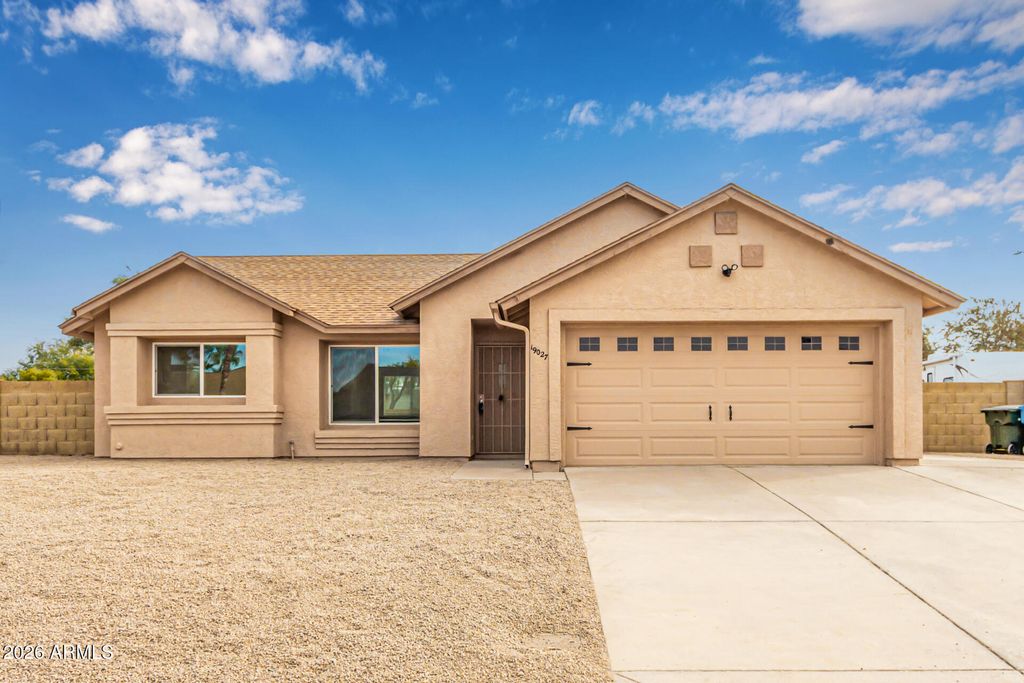 Photo of 19027 N 7th Drive, Phoenix, AZ 85027 (MLS # 6974230)