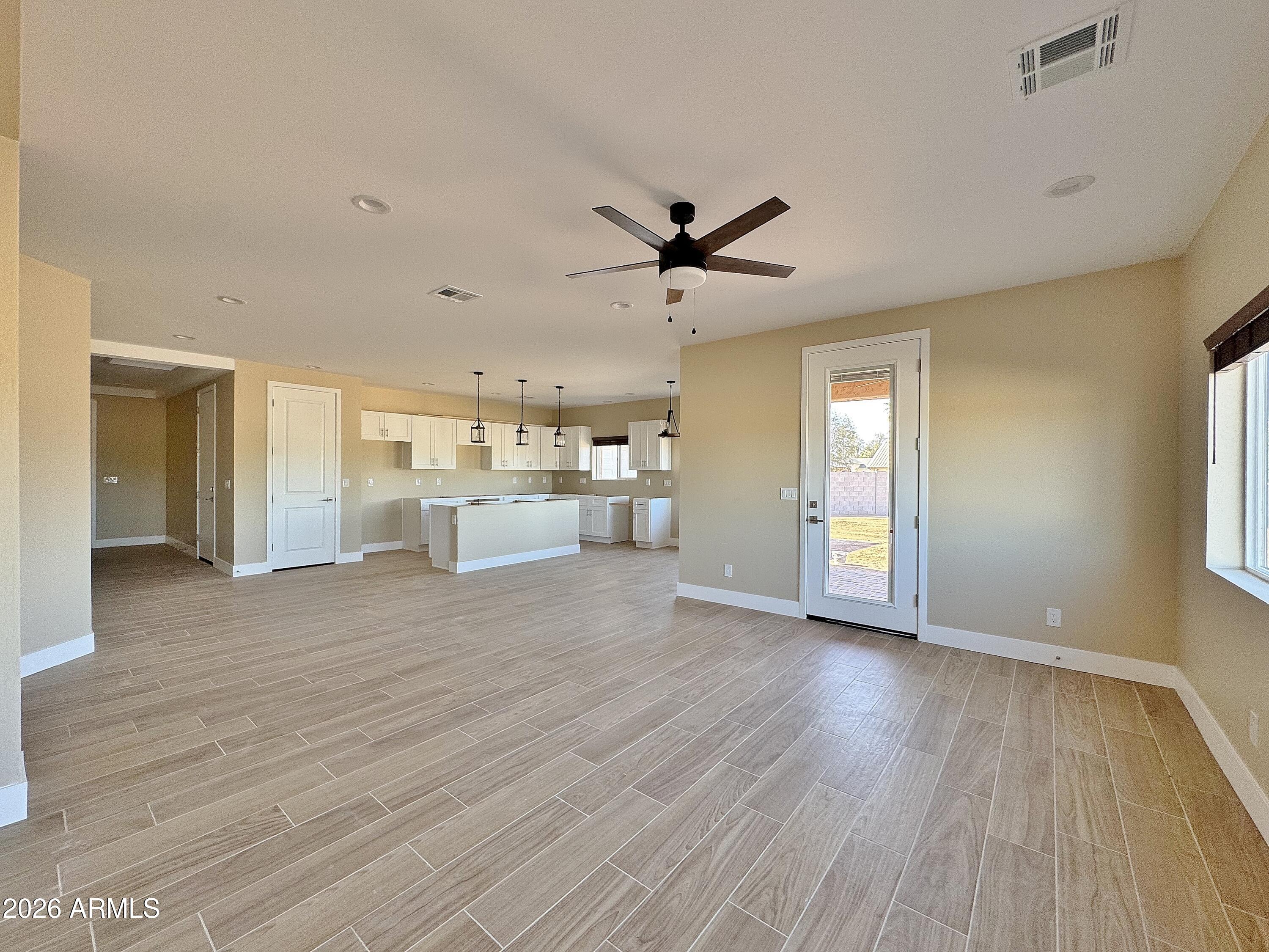 1561 N HIMOSA Drive