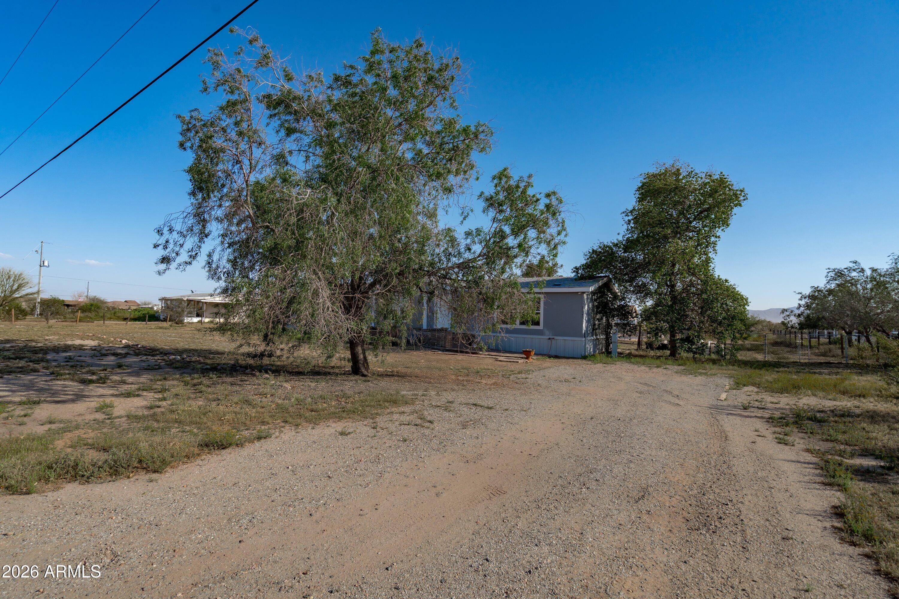22547 W DUANE Lane