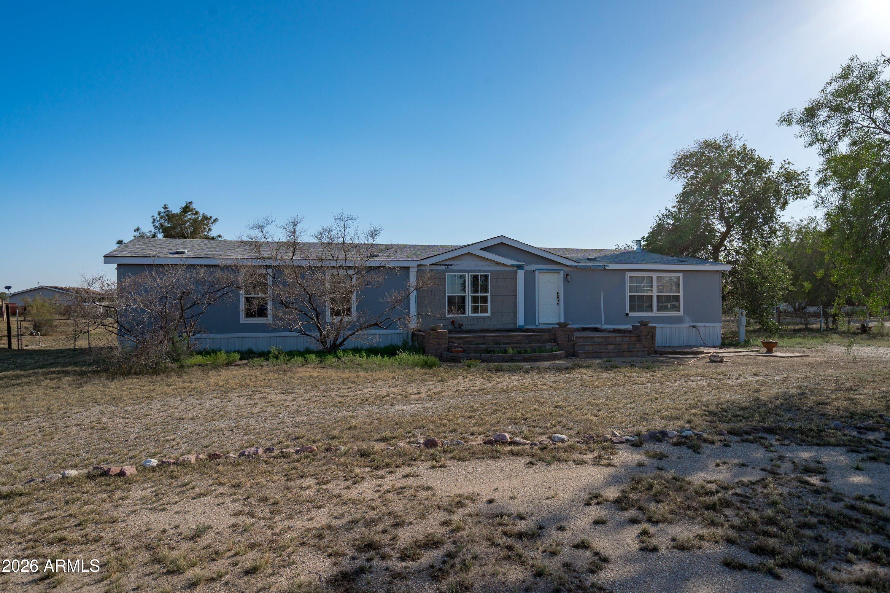 22547 W DUANE Lane