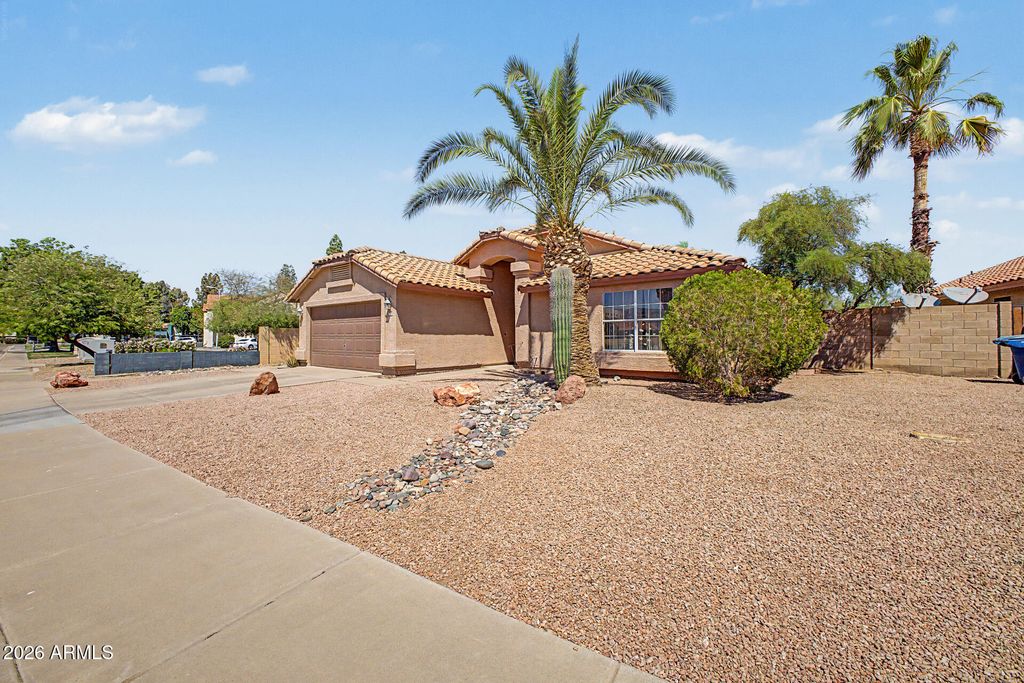 Photo of 1732 W Butler Drive, Chandler, AZ 85224 (MLS # 7014271)