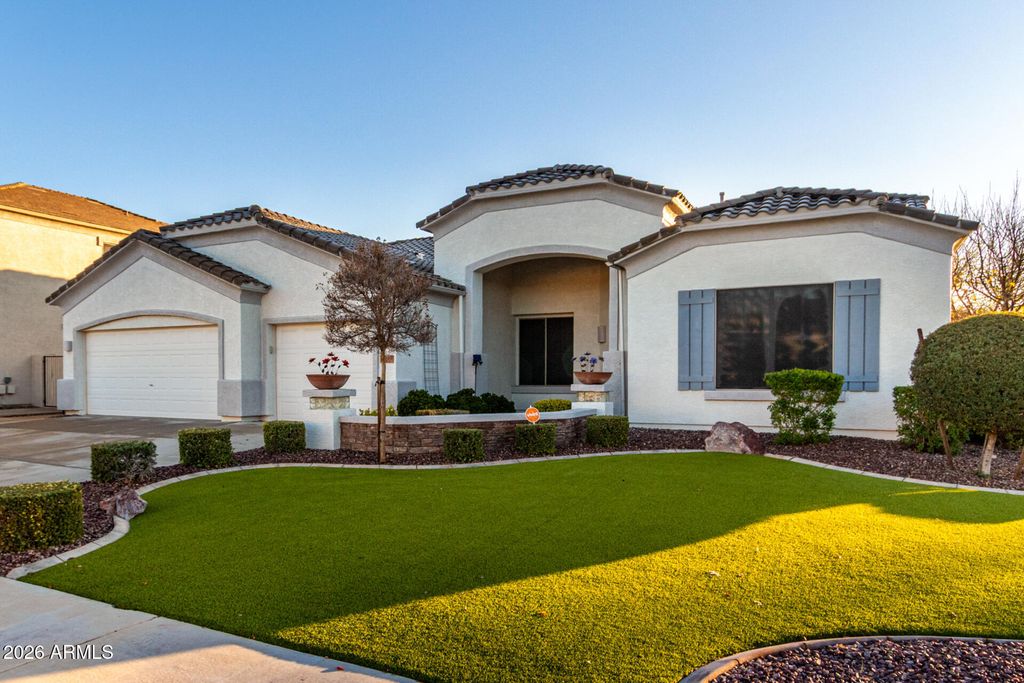 Photo of 2705 S Tucana Court, Gilbert, AZ 85295 (MLS # 6966817)