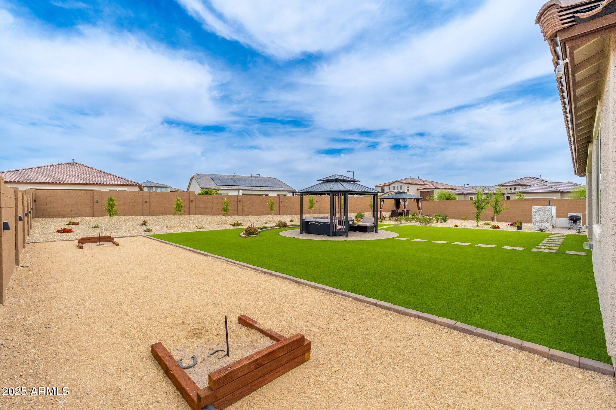 WHITE TANK FOOTHILLS PARCEL 16 - Residential