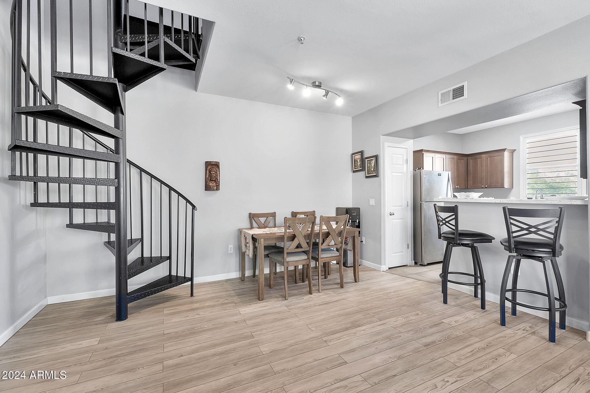 20100 N 78TH Place 2096