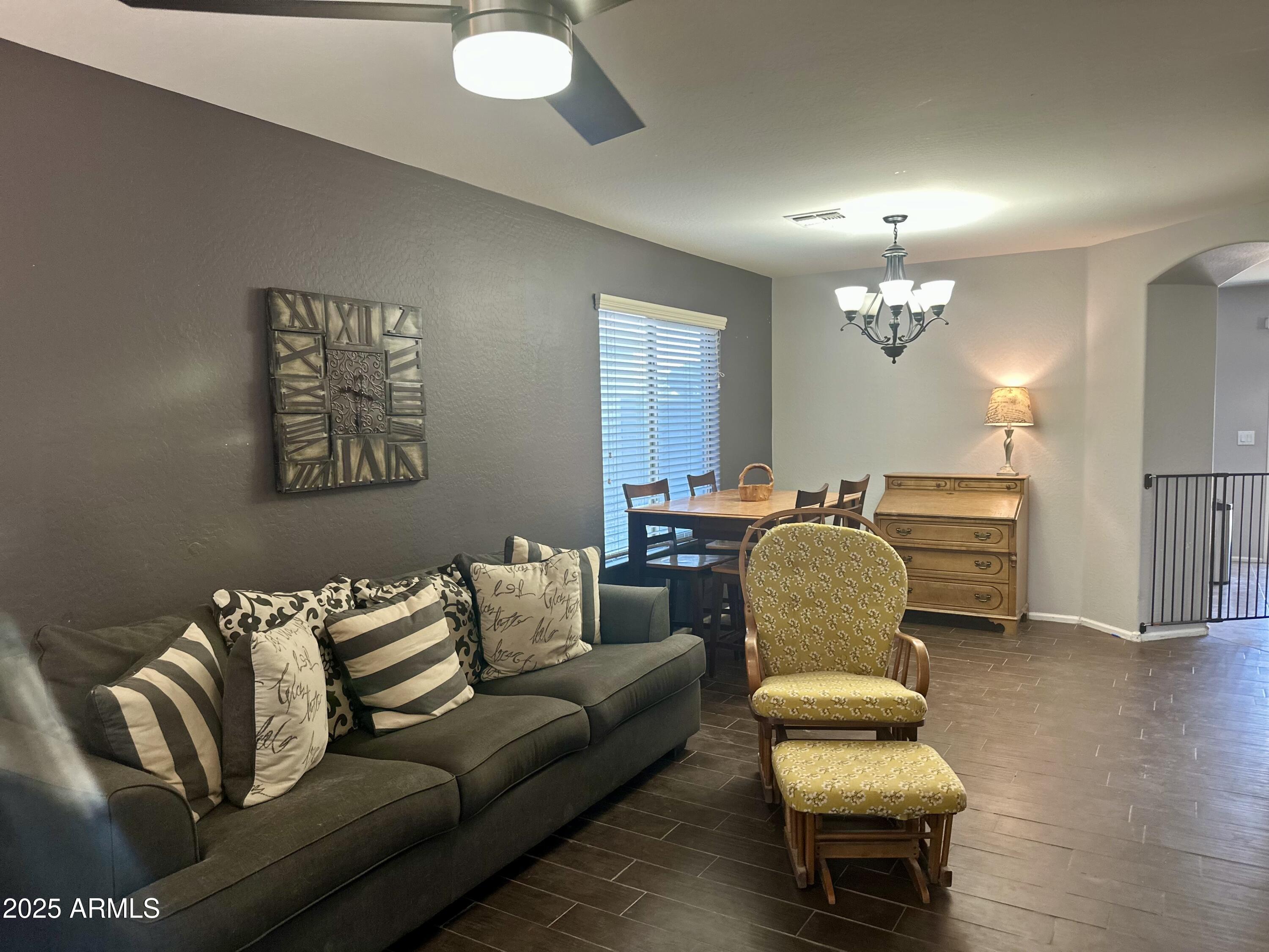 491 E Jeanne Lane