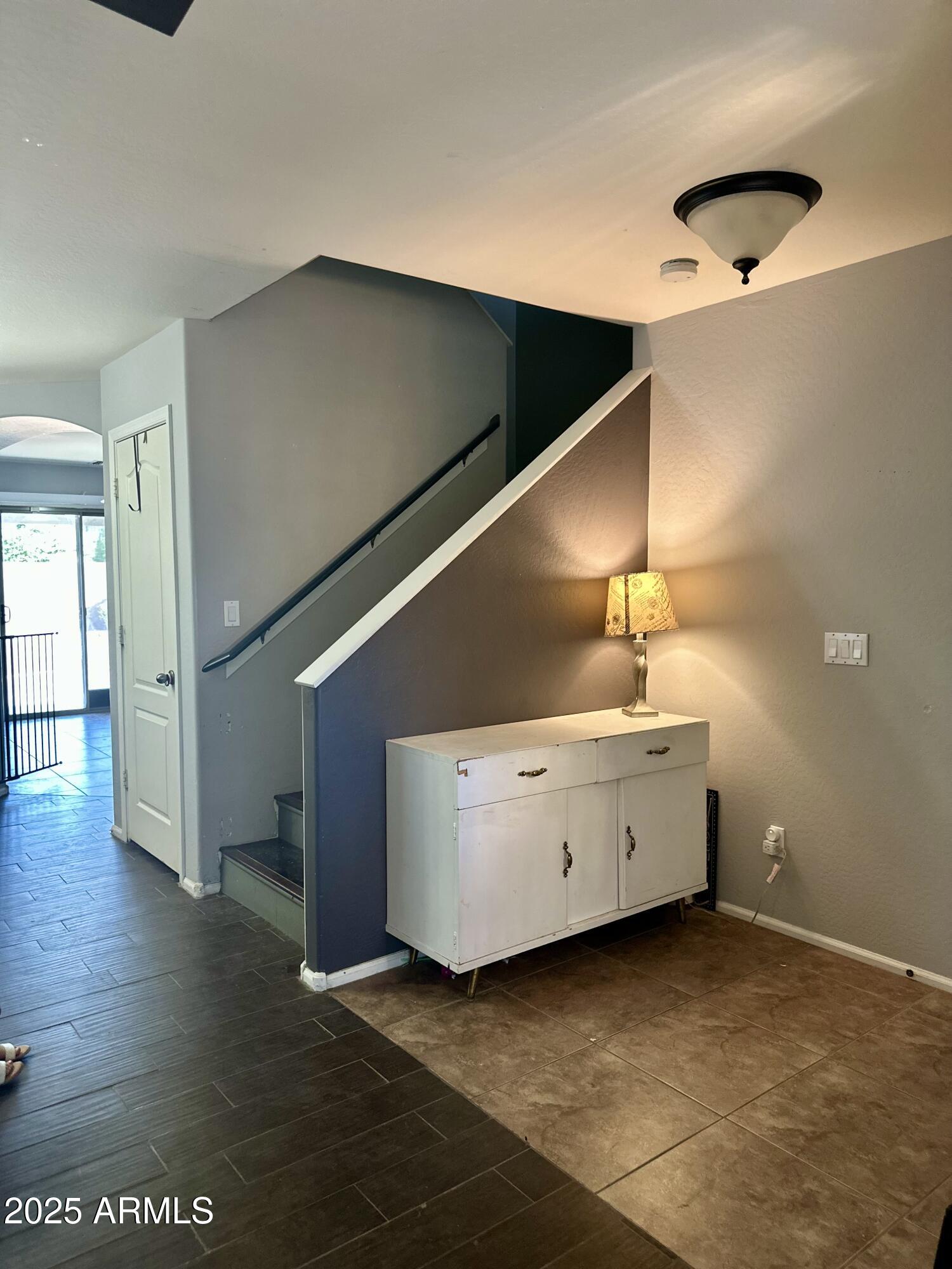 491 E Jeanne Lane